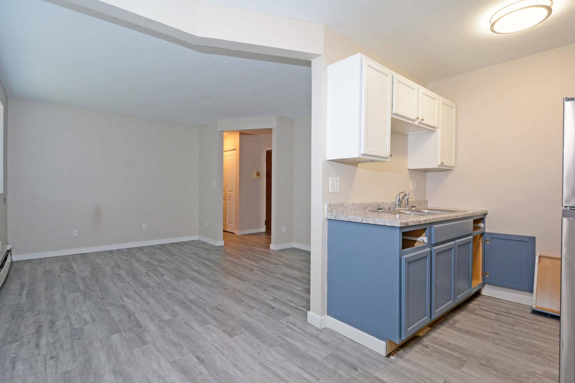 2725 Pleasant Avenue, 84, Minneapolis, MN 55408 2725 Pleasant Ave (101) 011.jpg
