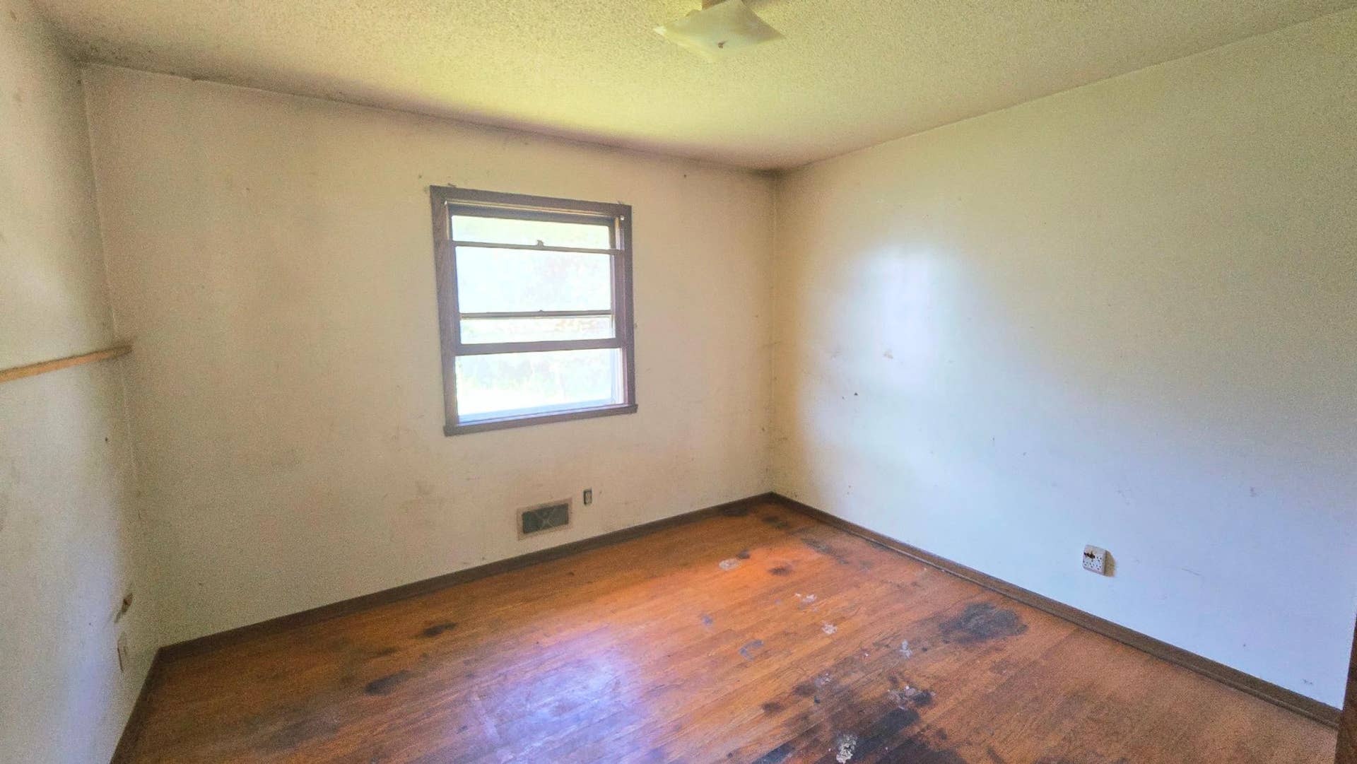 2937 Chippewa (17).jpg