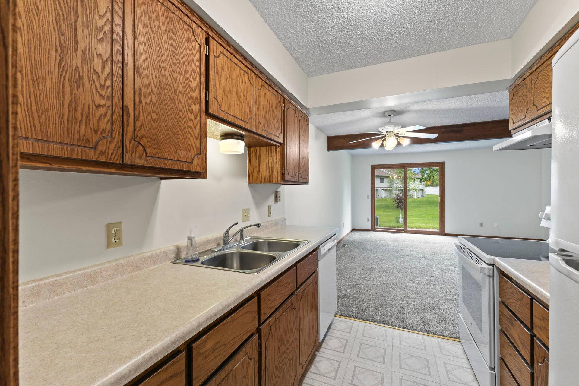 6666 Xerxes Place N, Brooklyn Center, MN 55430 6666 Xerxes Place N, Brooklyn Center, MN 55430