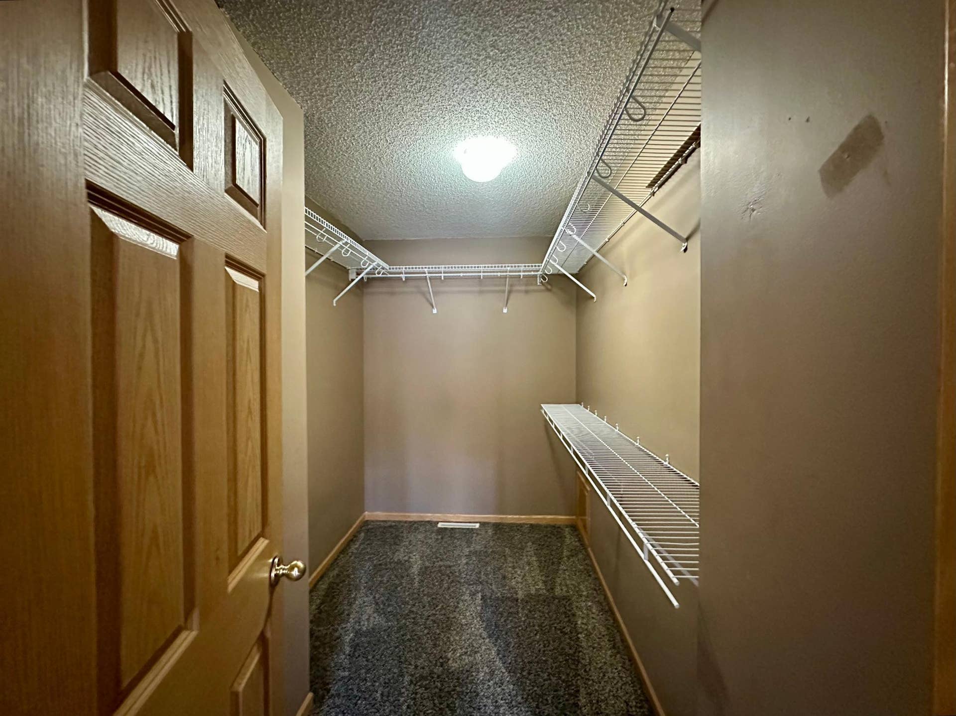 8944 Olive Lane N, Maple Grove, MN 55311 8944 Olive Lane N, Maple Grove, MN 55311