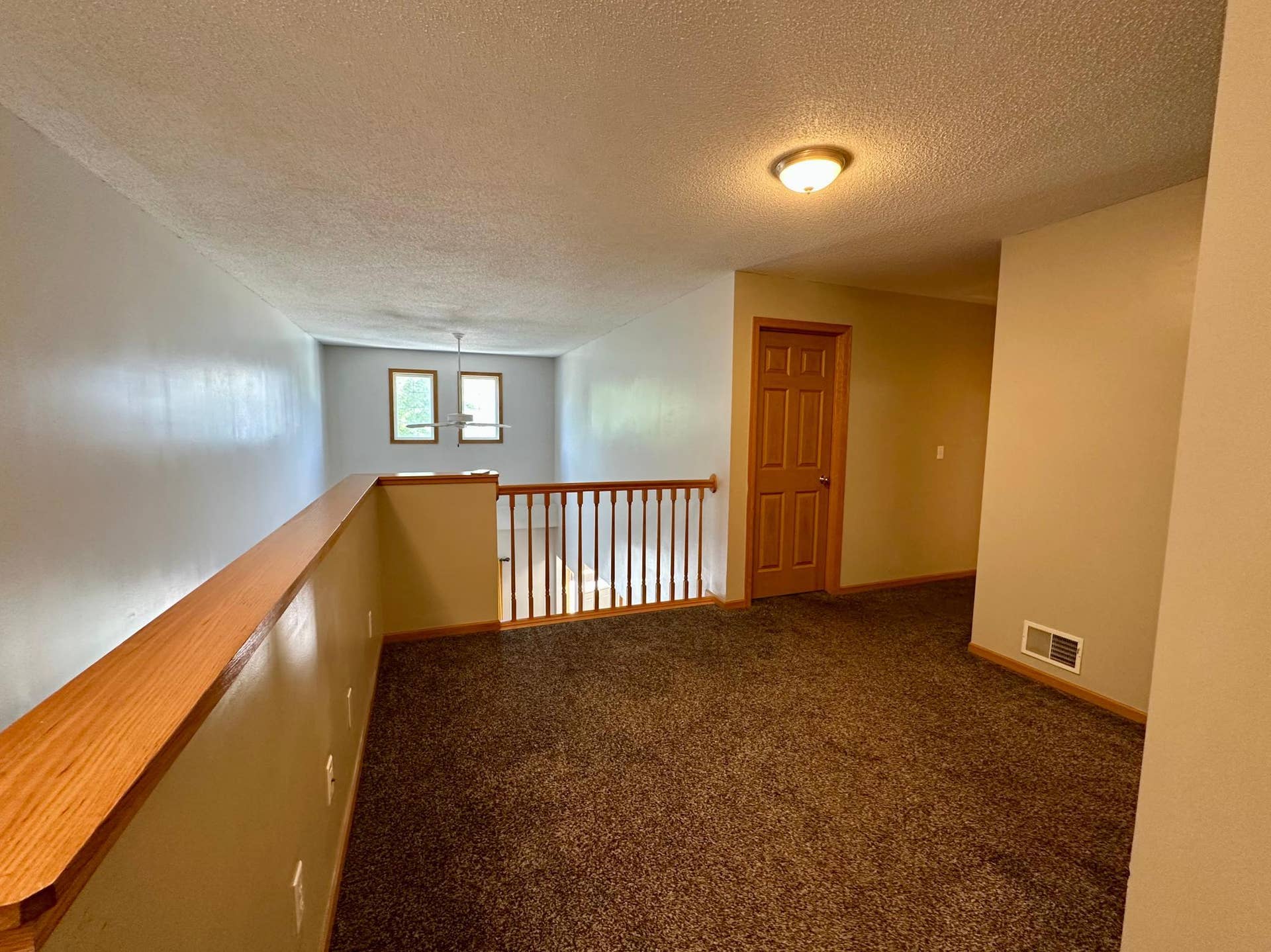 8944 Olive Lane N, Maple Grove, MN 55311 8944 Olive Lane N, Maple Grove, MN 55311
