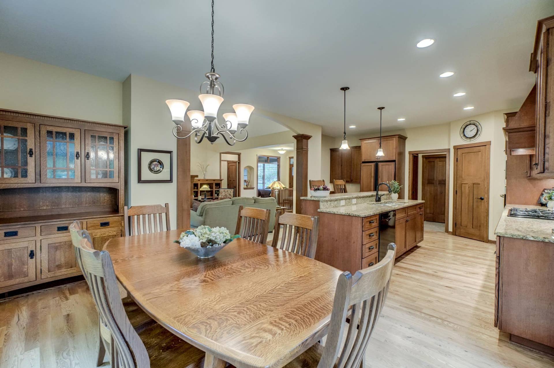 4453 Fable Hill Parkway N, Hugo, MN 55038 4453 Fable Hill Parkway N, Hugo, MN 55038