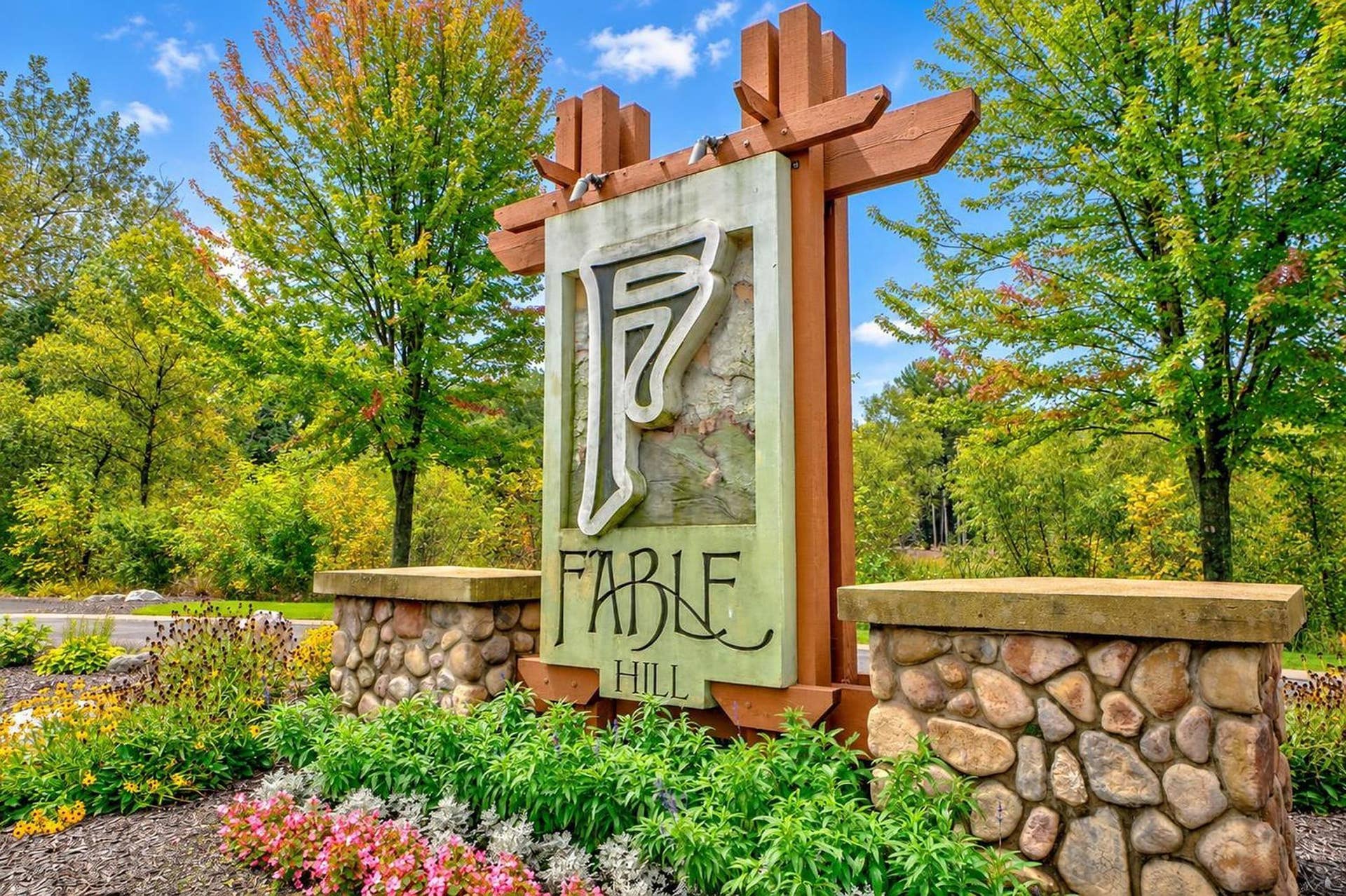 4453 Fable Hill Parkway N, Hugo, MN 55038 4453 Fable Hill Parkway N, Hugo, MN 55038