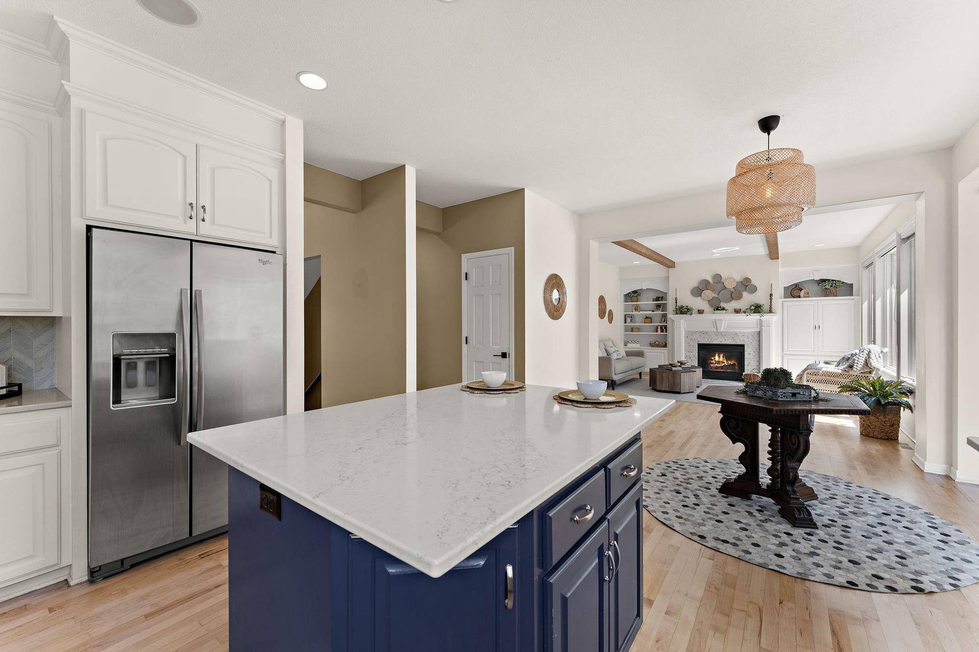 3749 Fairway Drive, Woodbury, MN 55125 3749 Fairway Drive, Woodbury, MN 55125