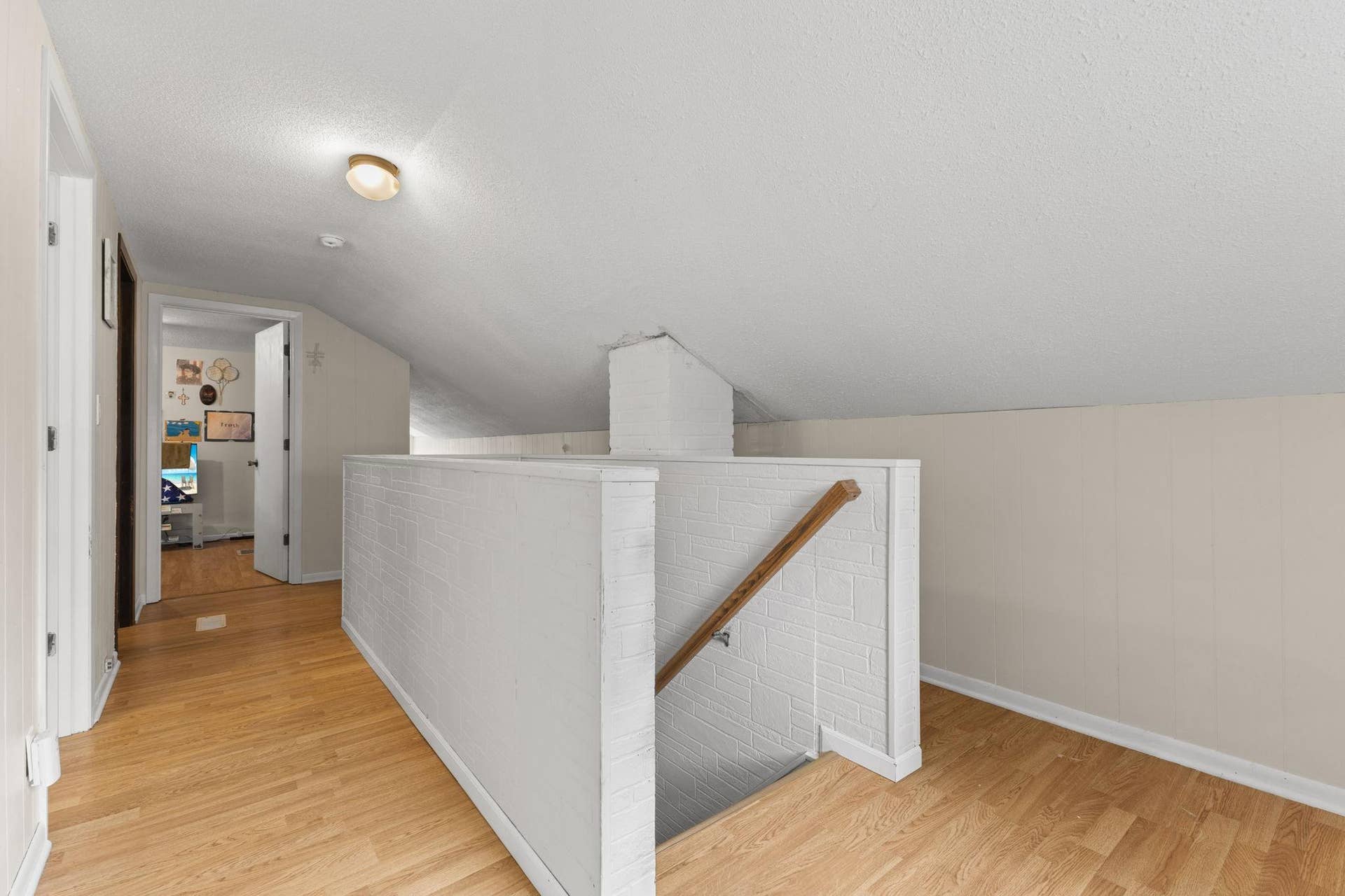 5301 Brooklyn Boulevard, Brooklyn Center, MN 55429 Upper Level