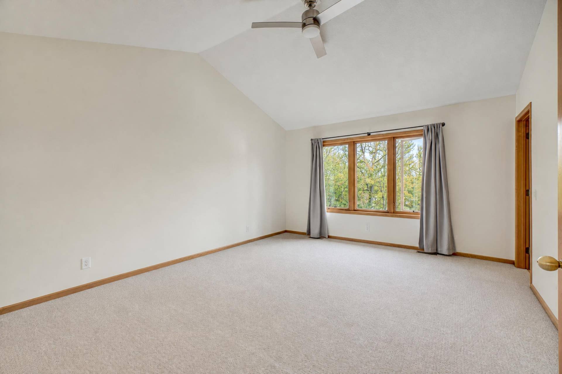 3337 Staples Place, Stillwater, MN 55082