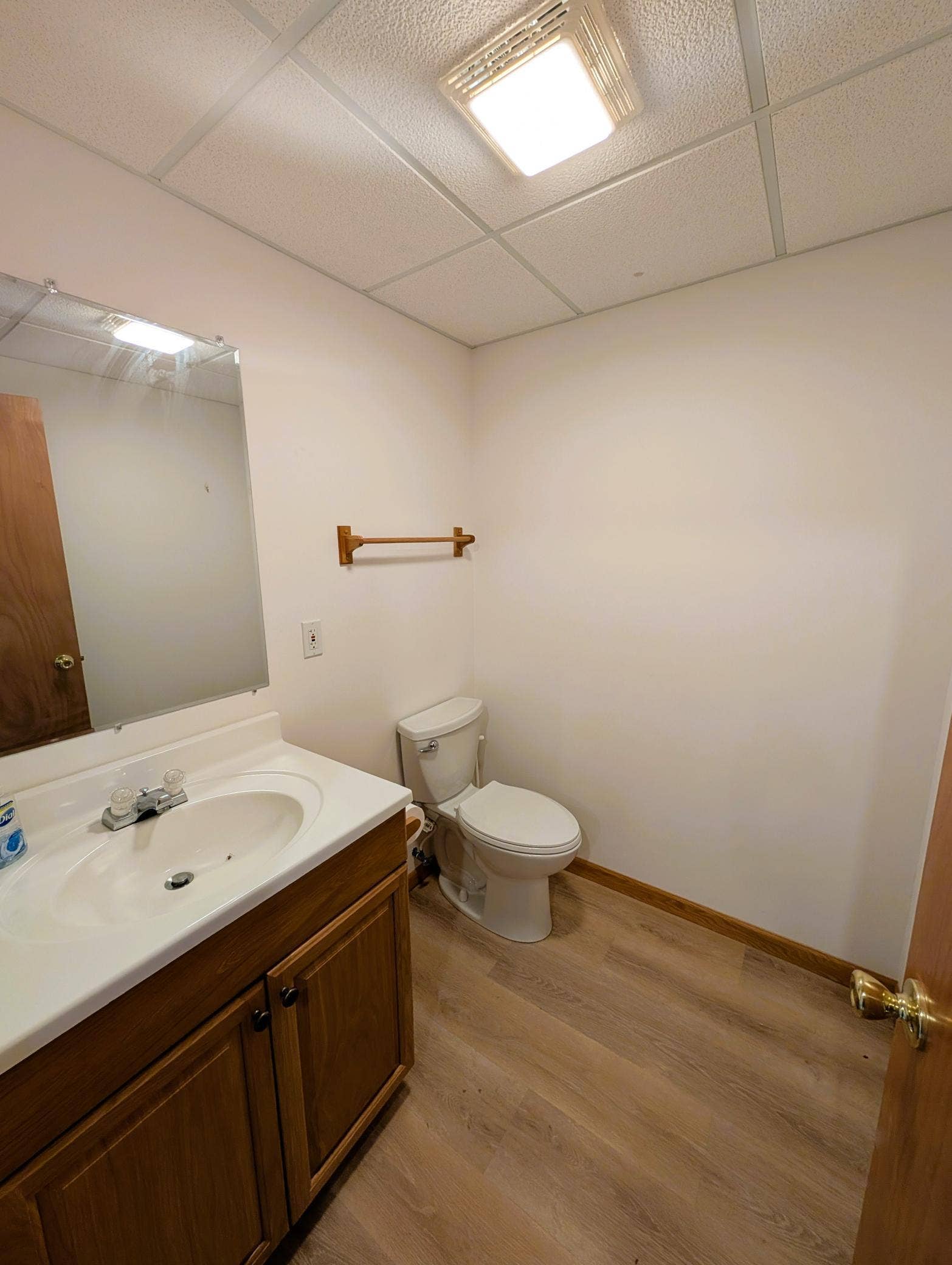 216 Stoner Avenue SE, Bemidji, MN 56601 PXL_20260909_183851318.jpg
