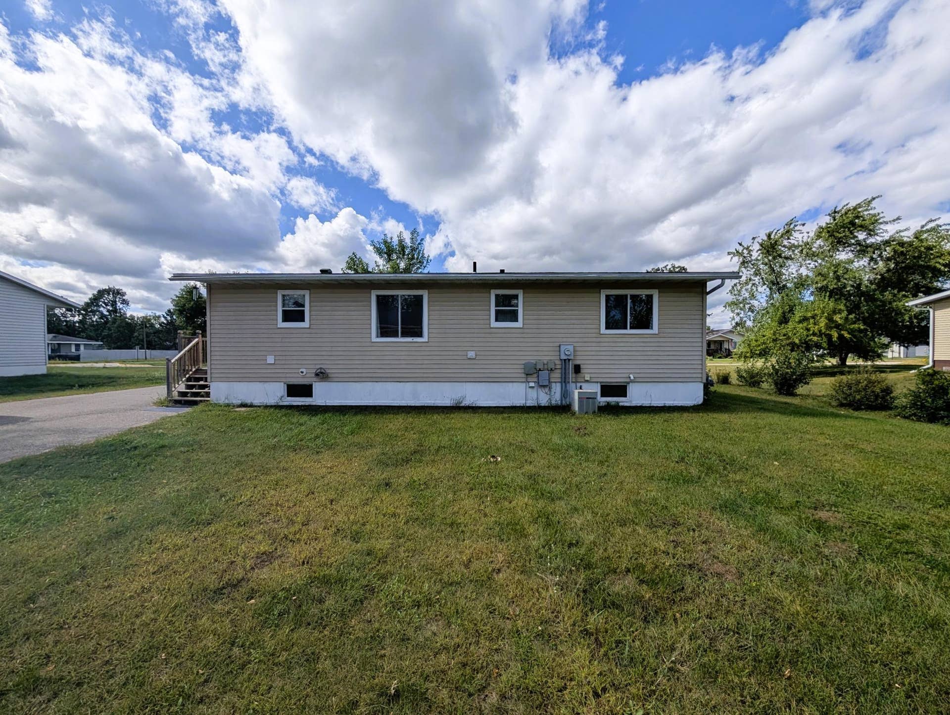 216 Stoner Avenue SE, Bemidji, MN 56601 PXL_20260909_184026091.jpg