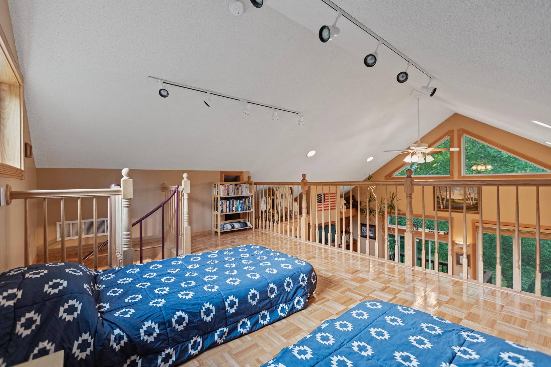 Master bedroom loft, vaulted ceiling