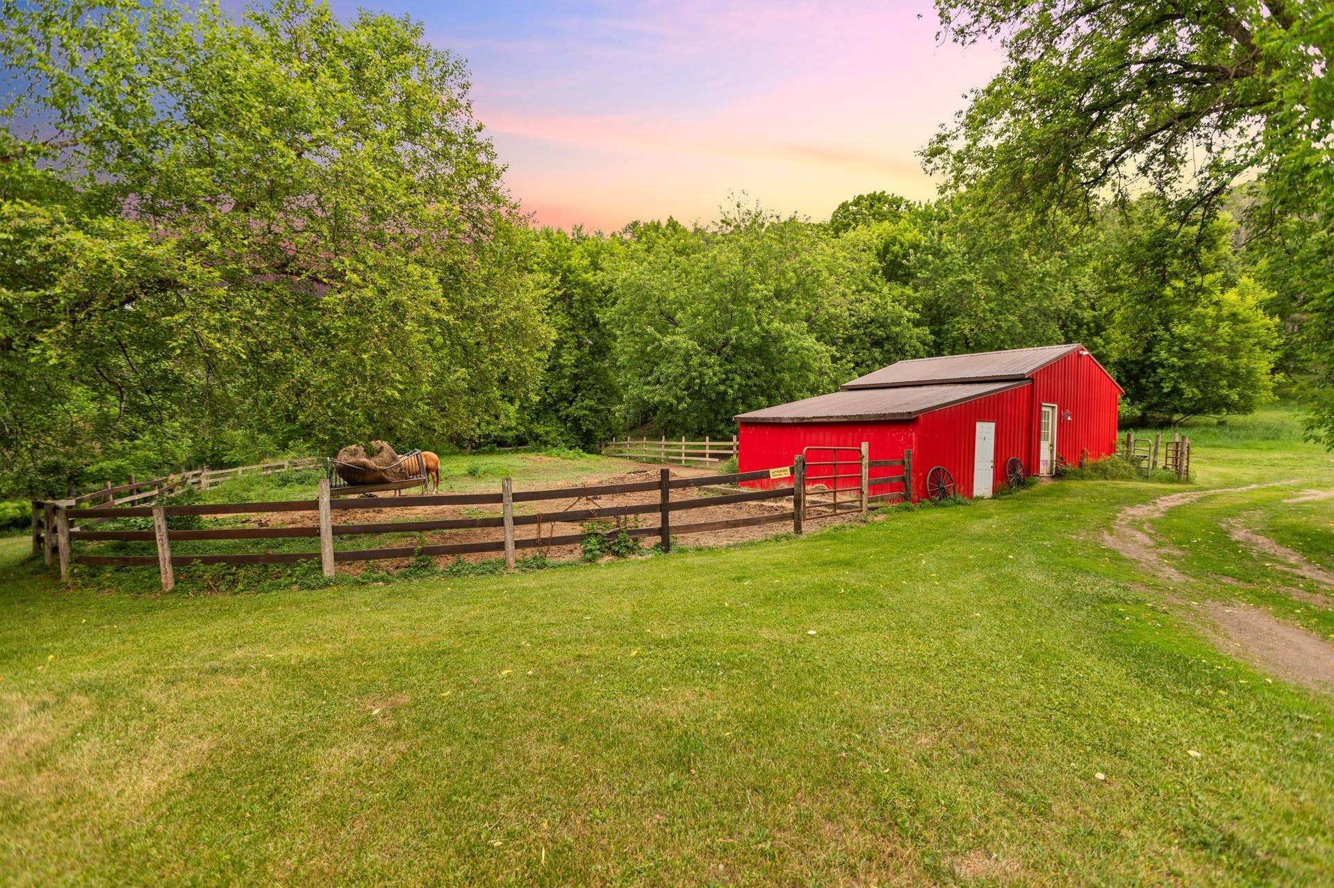 Outbuilding for horses with horse stalls
