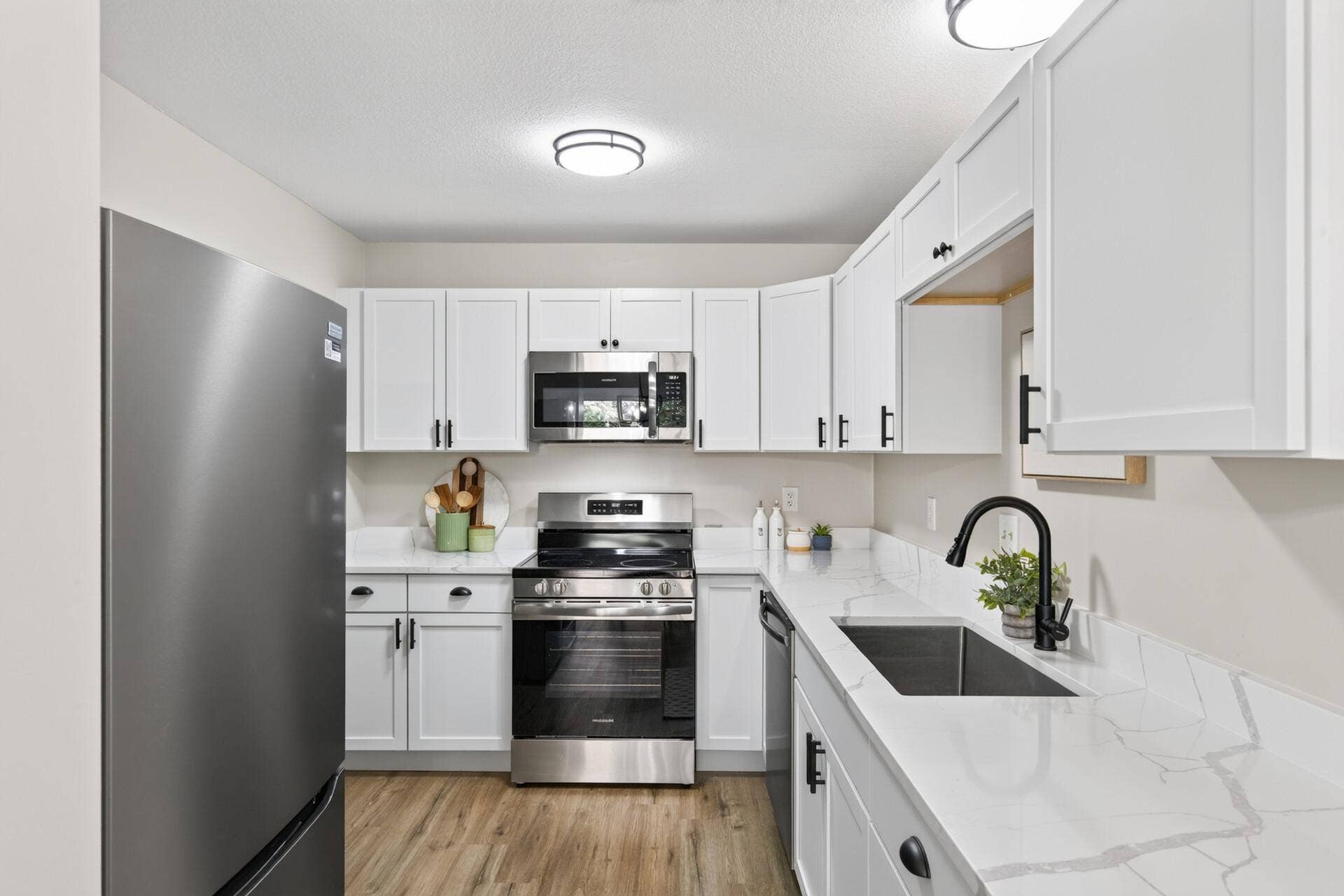 7735 York Lane N, Brooklyn Park, MN 55443 7735 York Lane N, Brooklyn Park, MN 55443