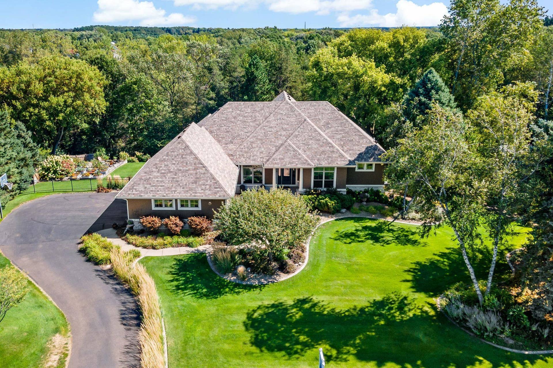9576 51st Street N, Lake Elmo, MN 55042 23-web-or-mls-9576 51st St Lake Elmo MN_0022.jpg