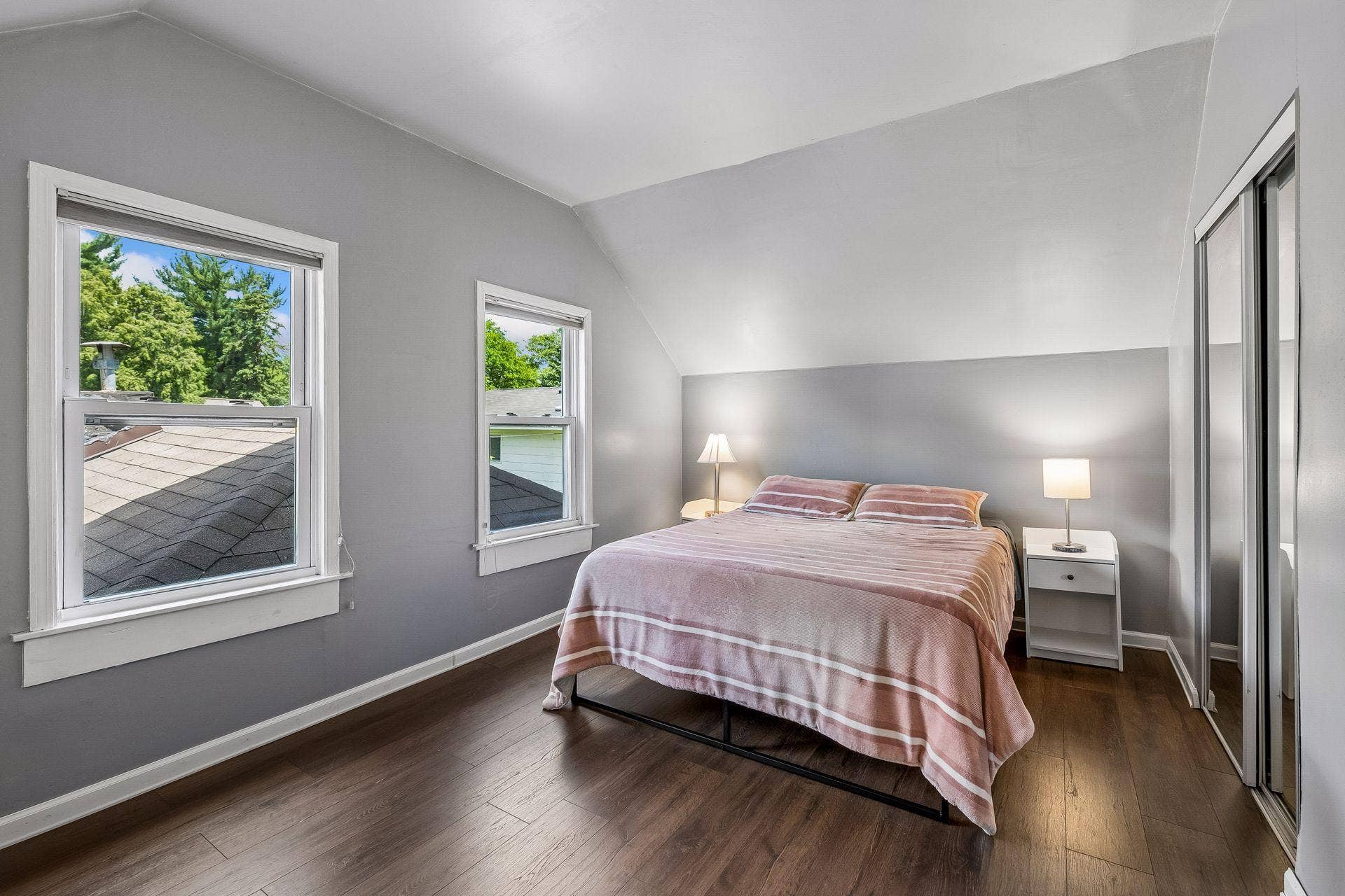 3014 E 26th Street, 67, Minneapolis, MN 55406 Second upper level bedroom.