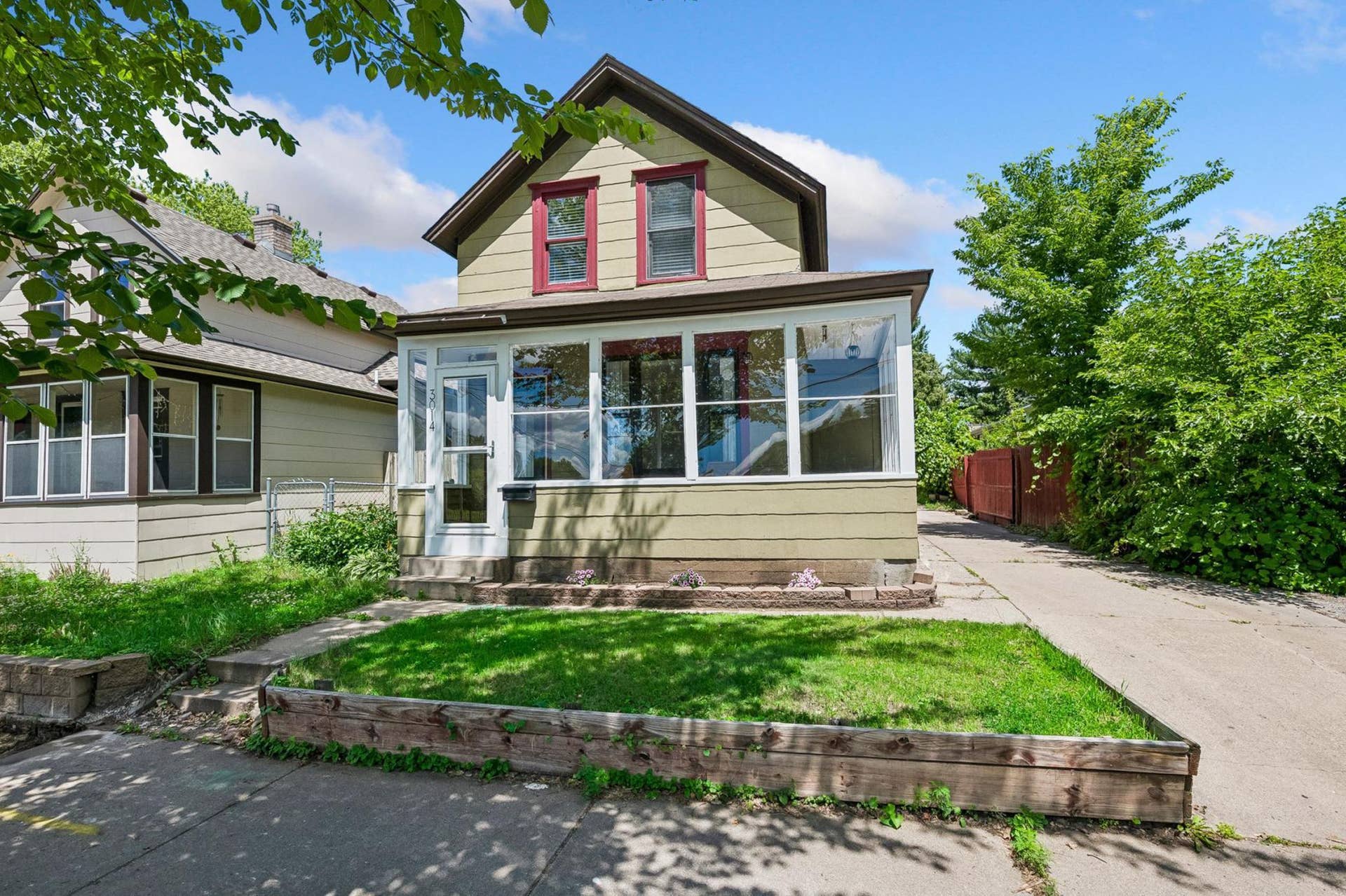 3014 E 26th Street, 67, Minneapolis, MN 55406 Welcome to 3014 E 26th Street in the Seward neighborhood of Minneapolis.