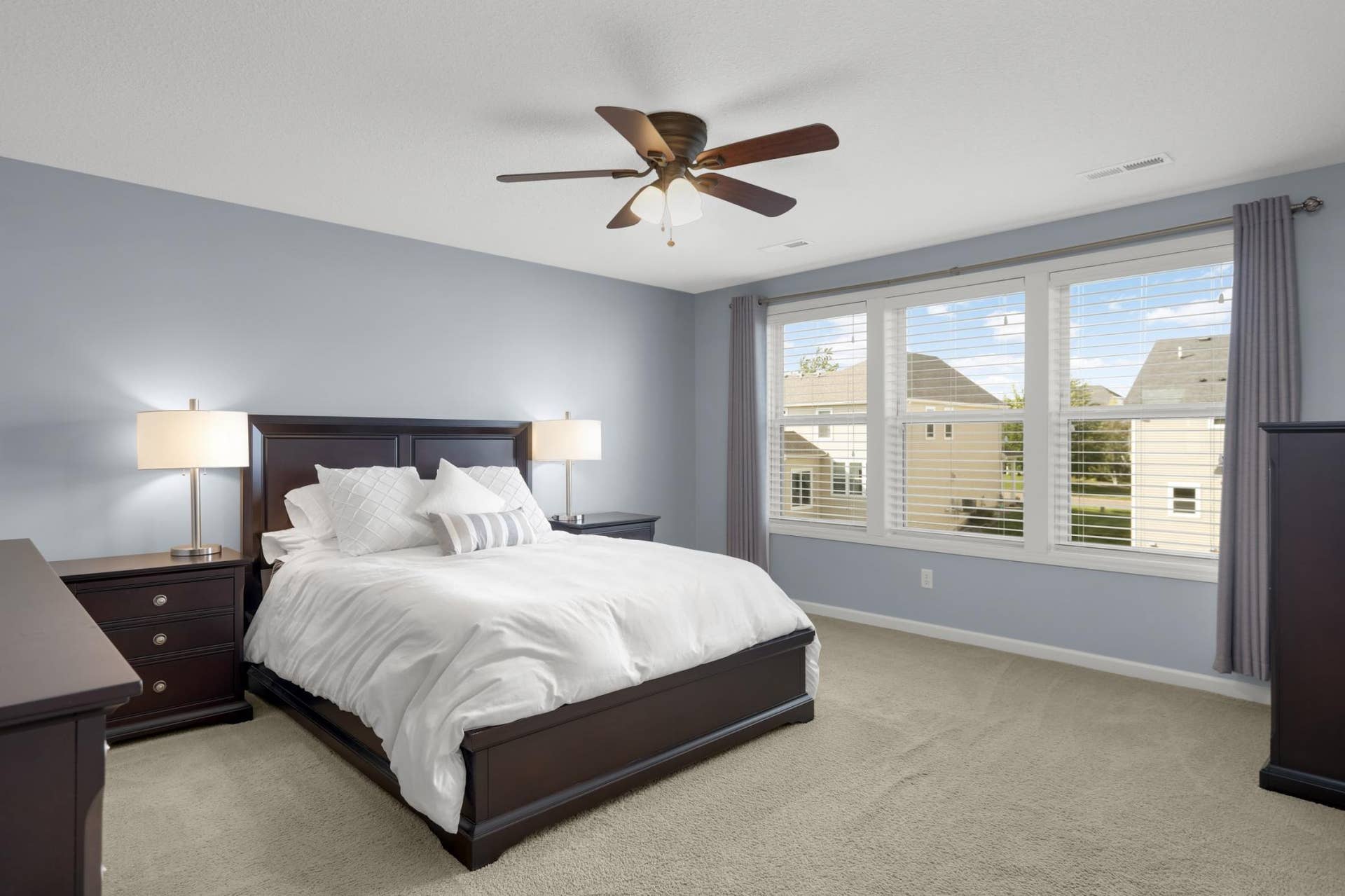 9354 Summerlin Road, Woodbury, MN 55129 Primary bedroom
