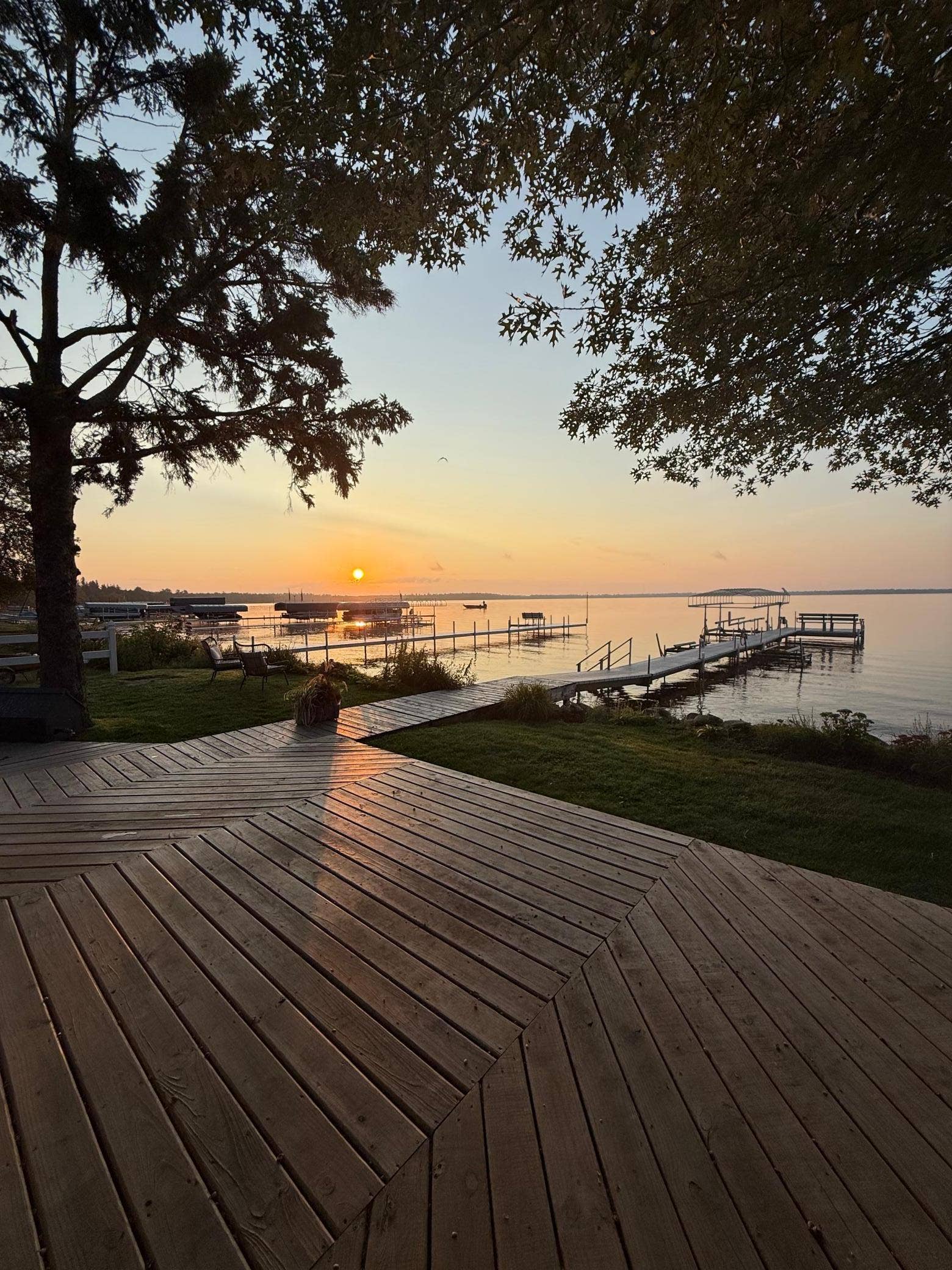 7206 Birchmont Ct. NE, Bemidji, MN 56601 Deck & Dock