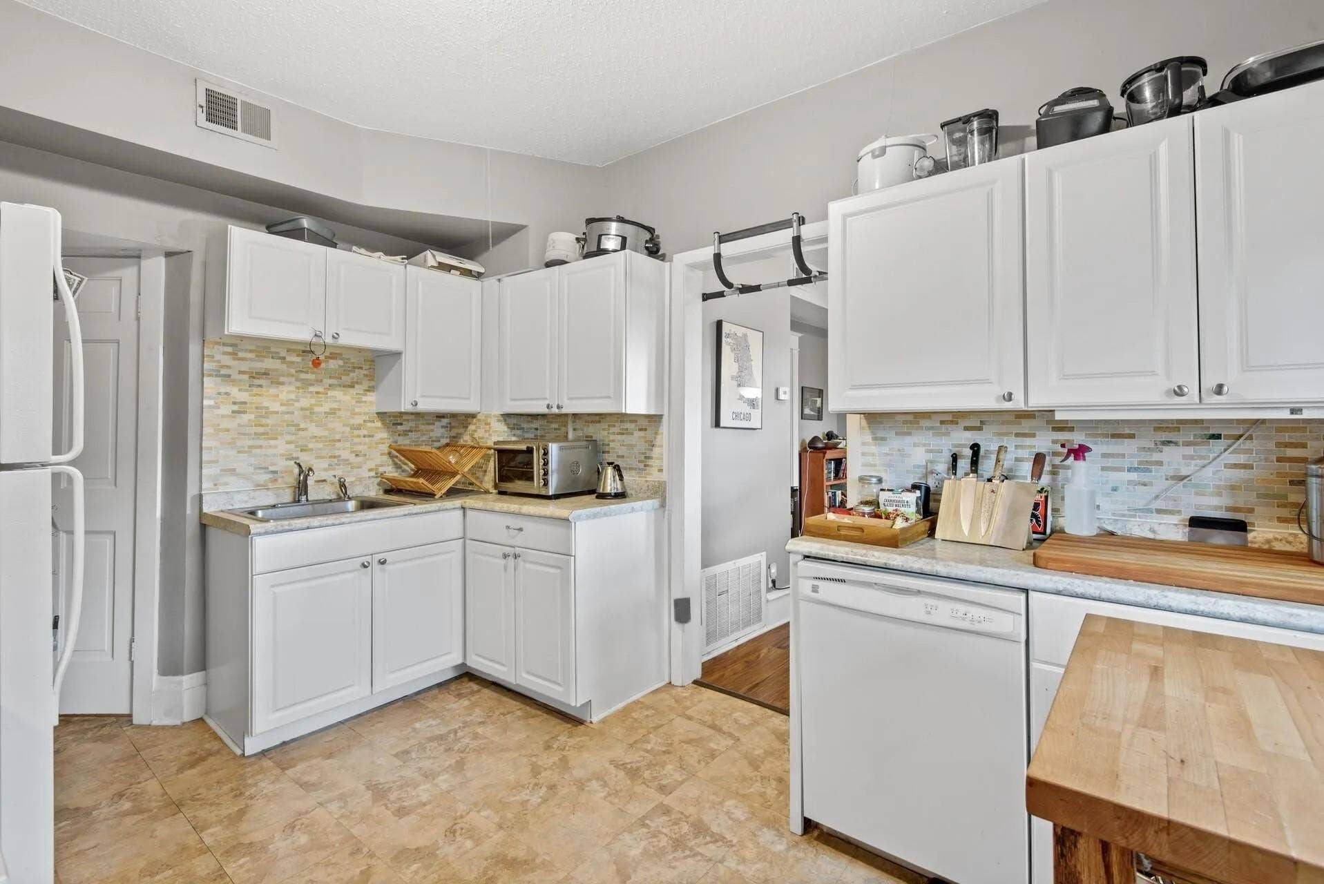 5.kitchen2.jpg