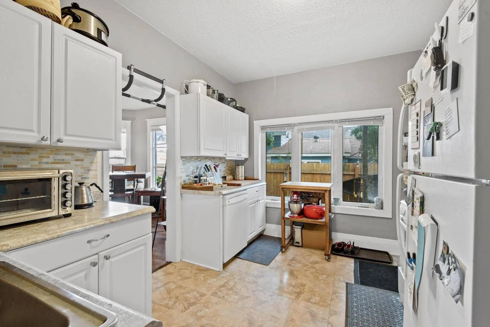 6.kitchen1.jpg