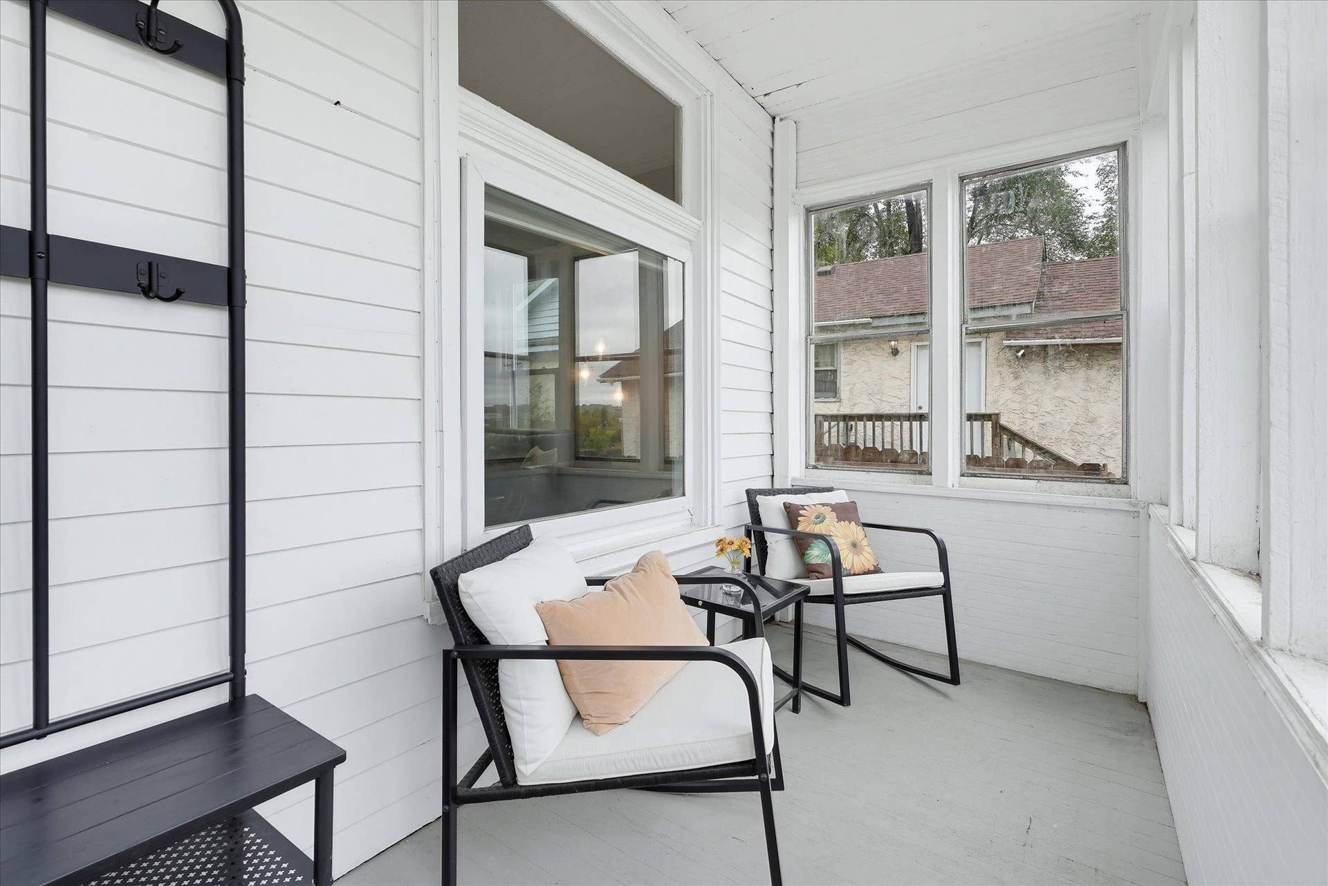 558 Concord Street, 104, Saint Paul, MN 55107 Welcoming front porch adds to the homes classic curb appeal