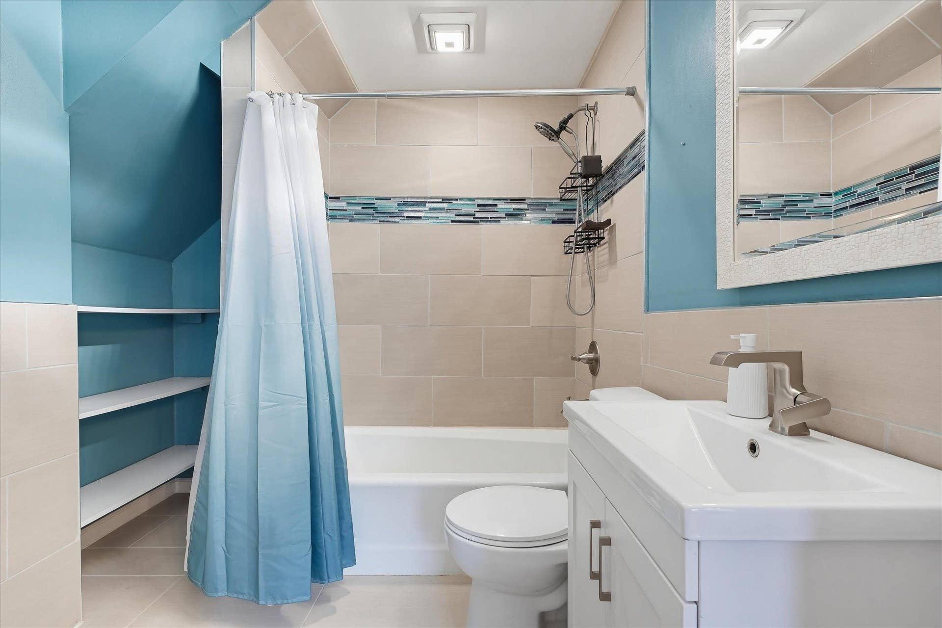 558 Concord Street, 104, Saint Paul, MN 55107 Remodeled bathroom blends modern updates with the homes classic style!