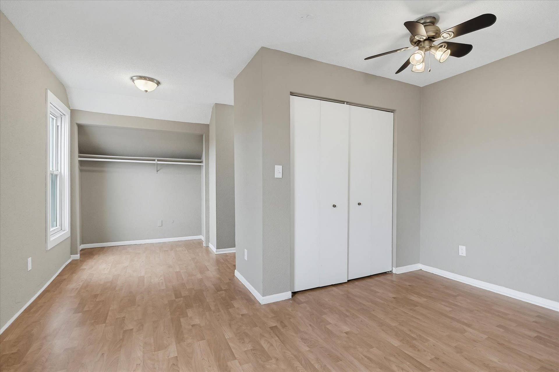 558 Concord Street, 104, Saint Paul, MN 55107 This flexible fourth bedroom space is ideal for guests, a home office, or hobbies!