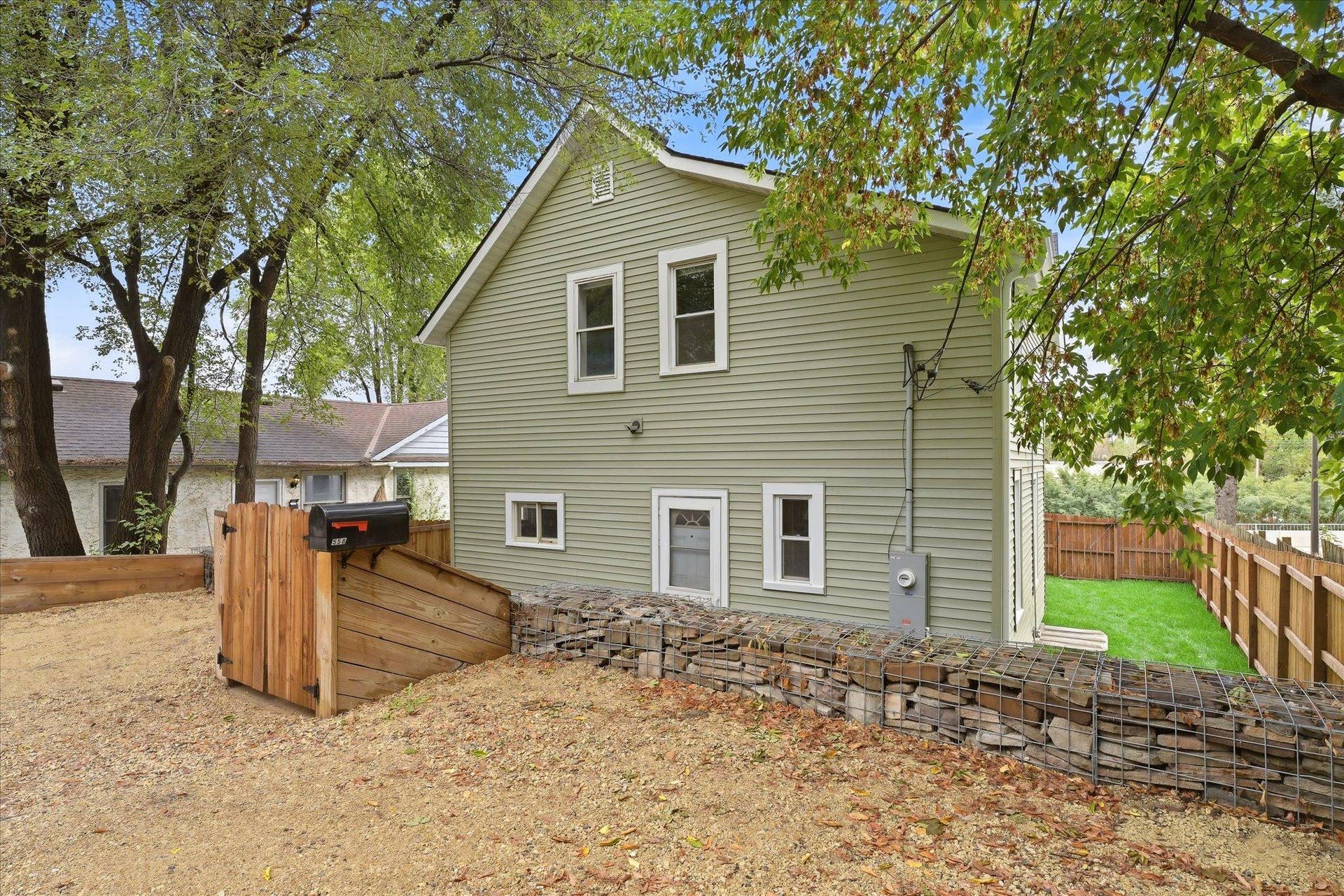 558 Concord Street, 104, Saint Paul, MN 55107 Convenient backyard gravel parking pad offers additional off-street parking!