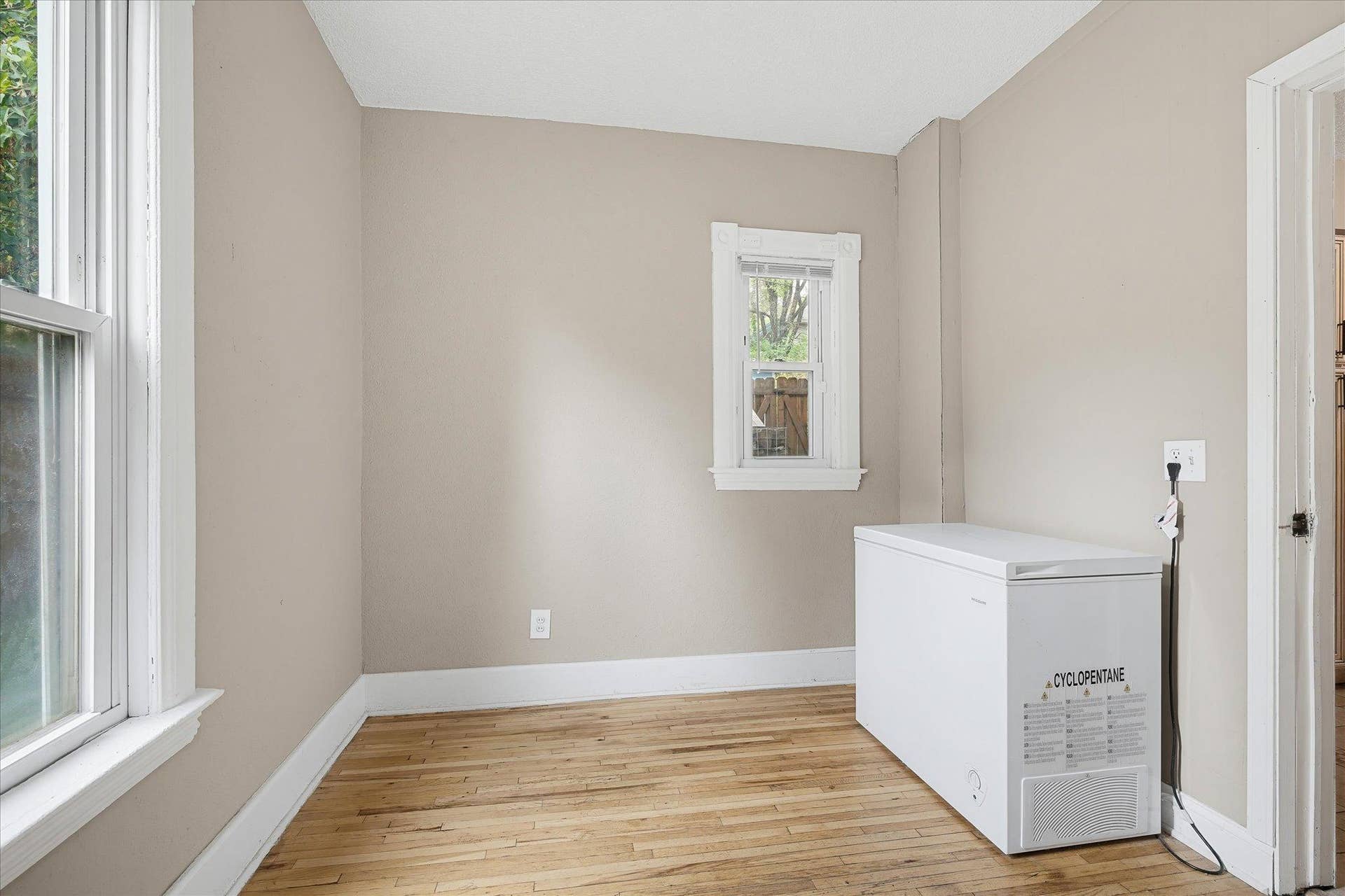 558 Concord Street, 104, Saint Paul, MN 55107 This versatile space makes a great pantry or storage area, transform it to suit your lifestyle!