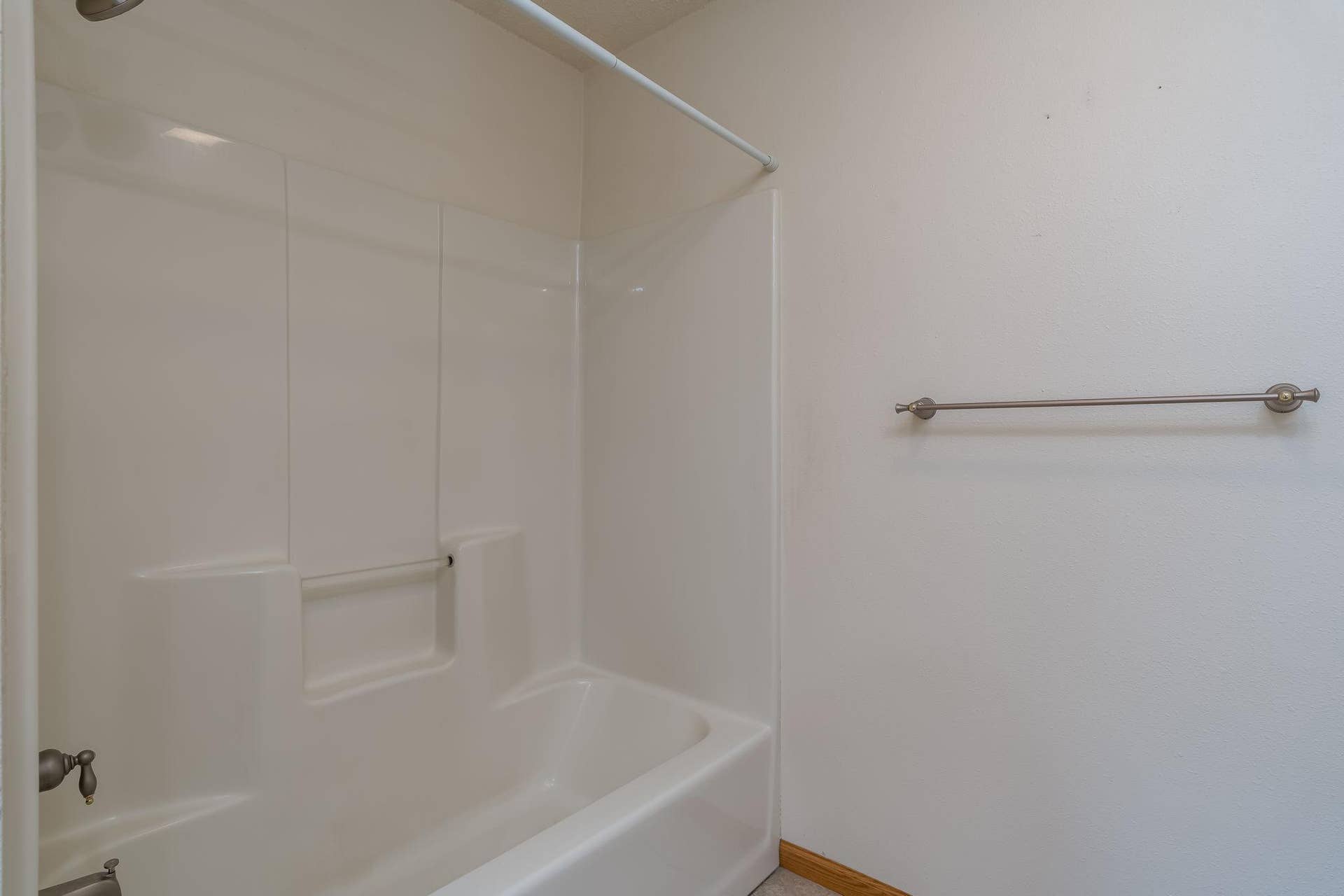 749 Grayhawk Circle, Mankato, MN 56001 24-web-or-mls-749-grayhawk-cir.jpg
