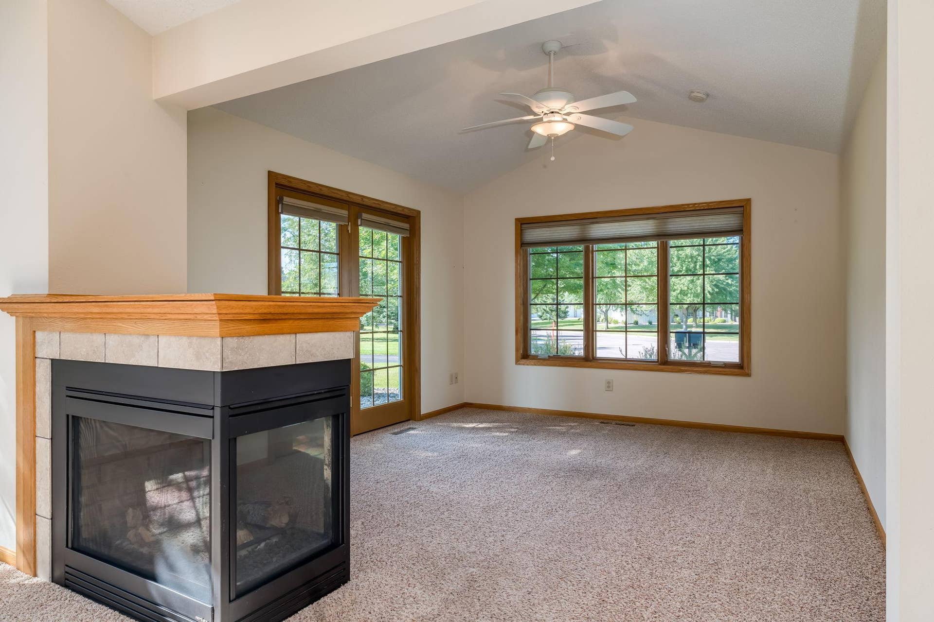 749 Grayhawk Circle, Mankato, MN 56001 10-web-or-mls-749-grayhawk-cir.jpg
