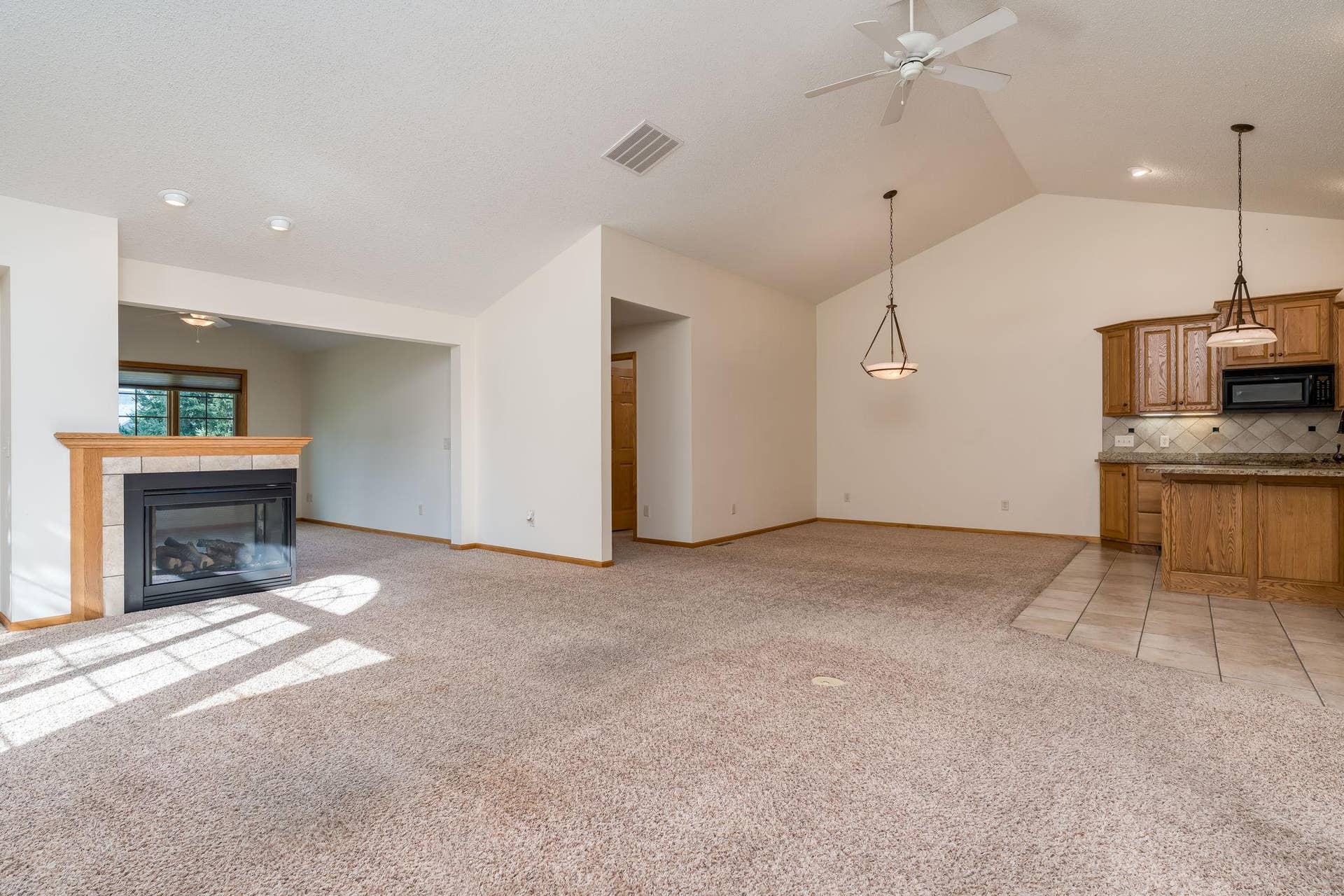 749 Grayhawk Circle, Mankato, MN 56001 8-web-or-mls-749-grayhawk-cir.jpg