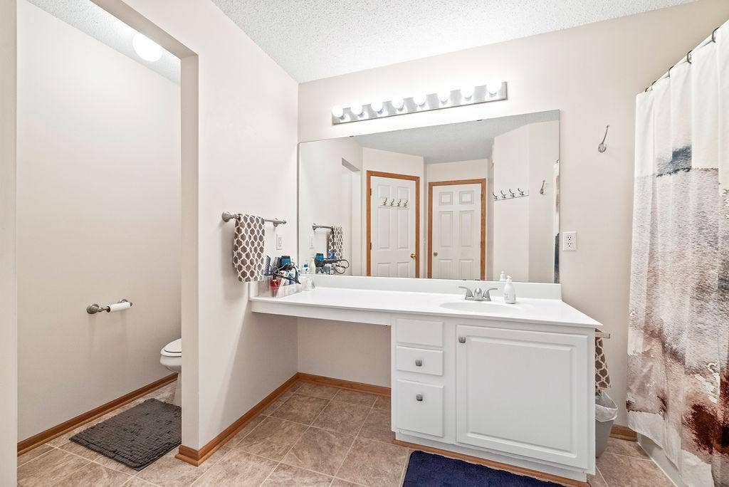 17135 Embers Avenue, #2102, Farmington, MN 55024 17135 Embers Avenue, #2102, Farmington, MN 55024