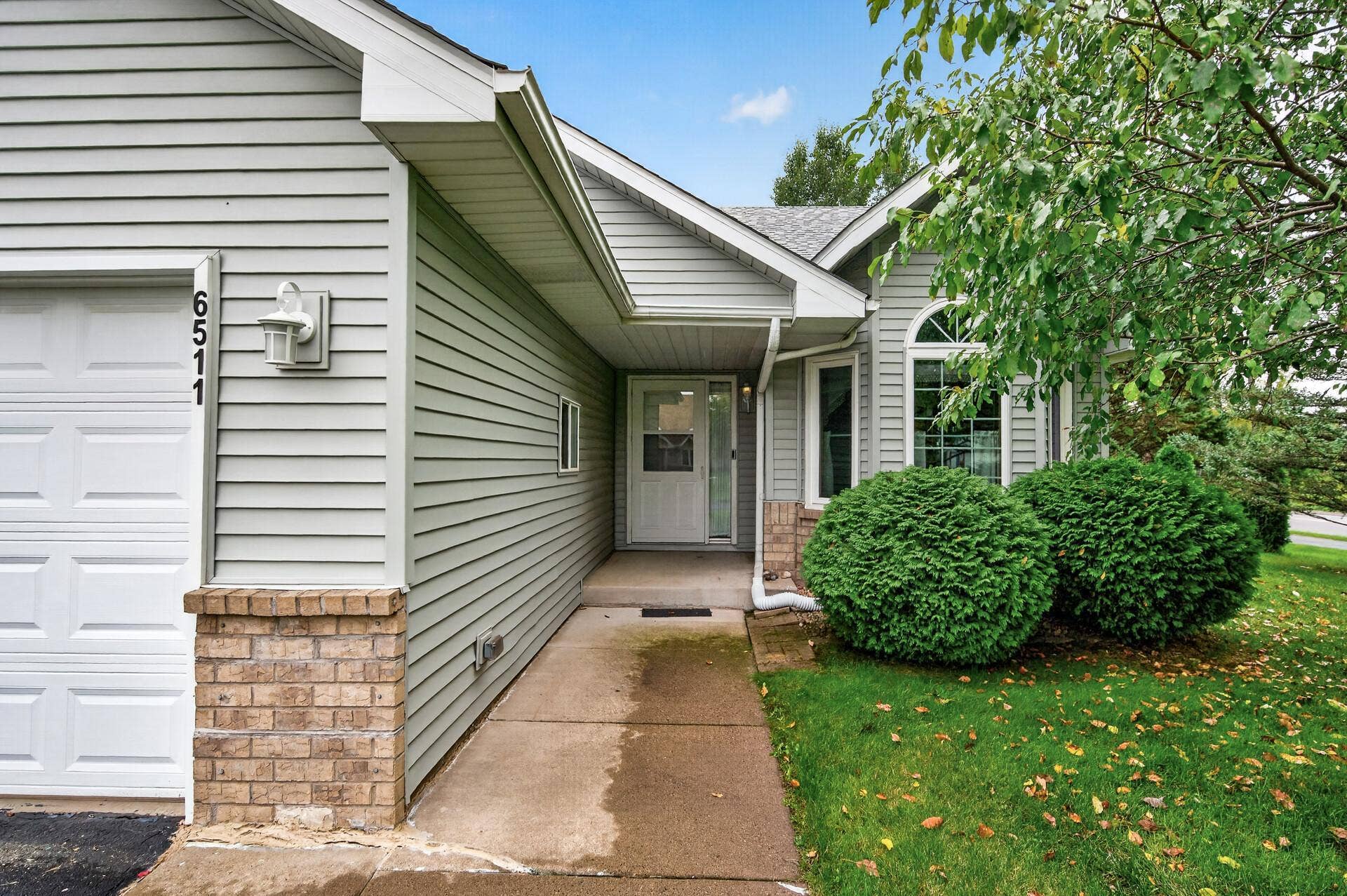 6511 20th Street N, Oakdale, MN 55128 6511 20th Street N, Oakdale, MN 55128