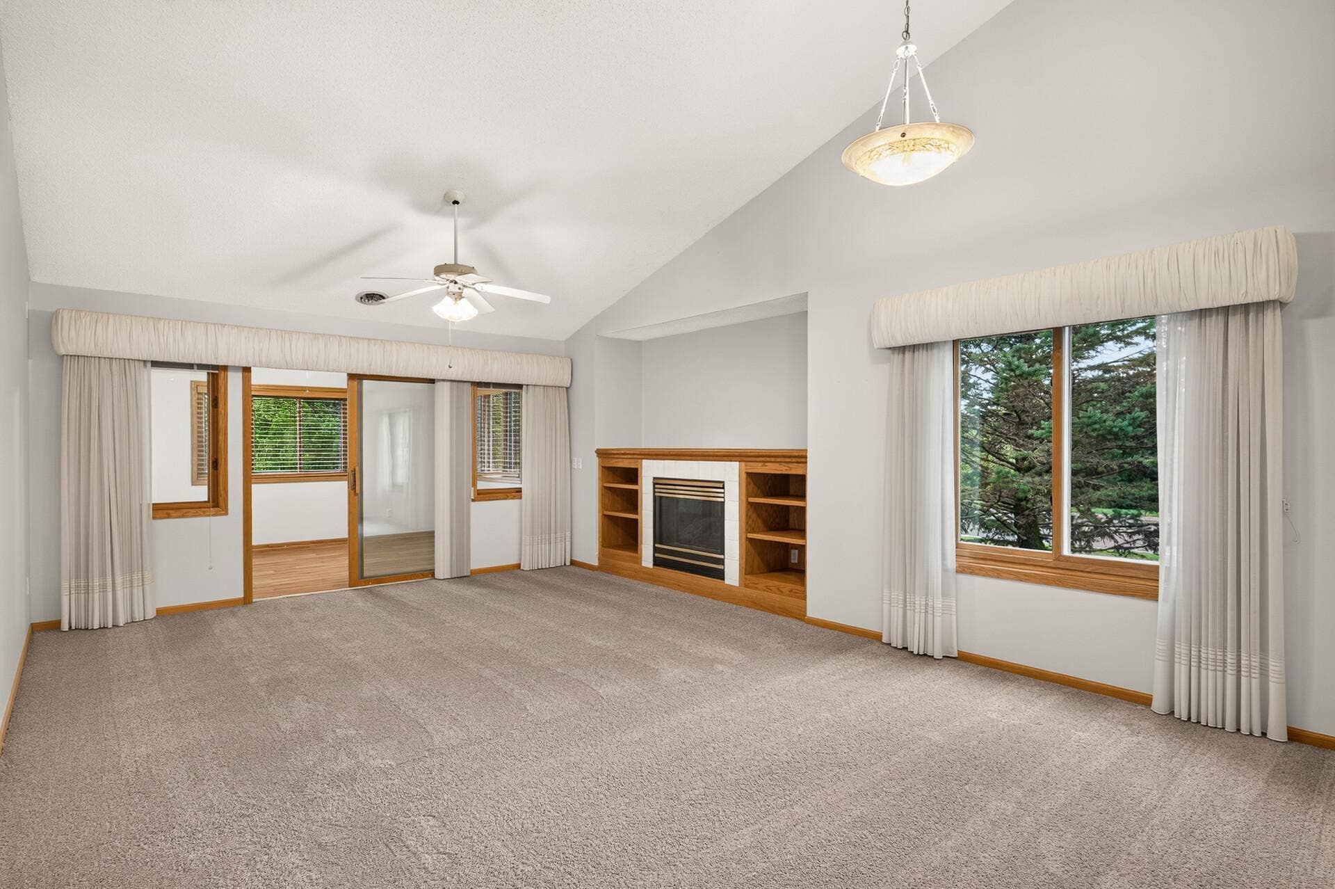 6511 20th Street N, Oakdale, MN 55128 6511 20th Street N, Oakdale, MN 55128