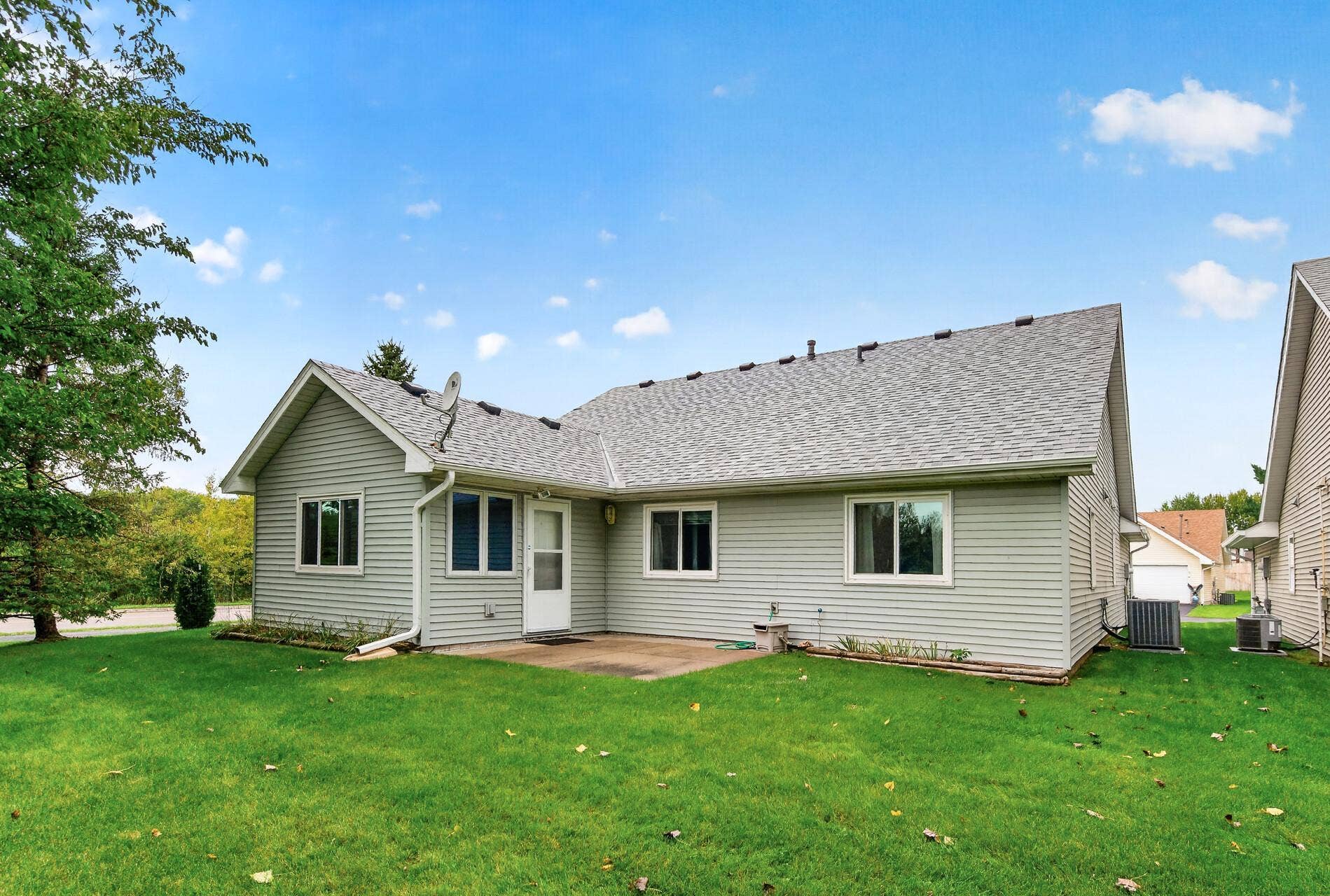 6511 20th Street N, Oakdale, MN 55128 6511 20th Street N, Oakdale, MN 55128
