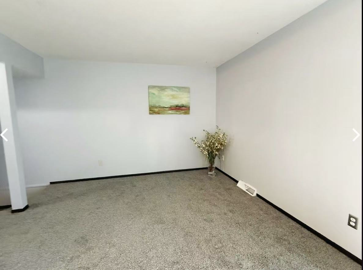 2342 Dorland Drive, Maplewood, MN 55119 Image3 (3).png