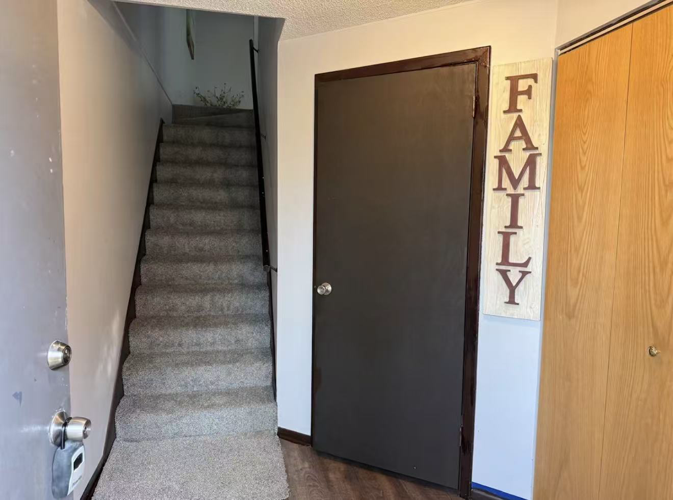 2342 Dorland Drive, Maplewood, MN 55119 Image1 (2).png