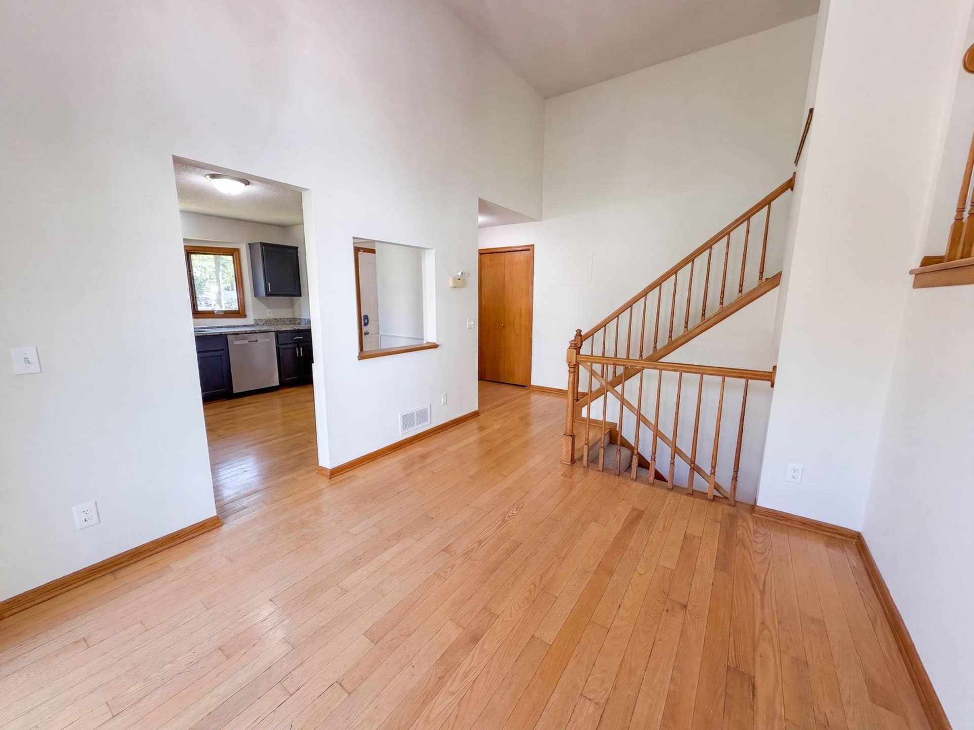 7537 Fairfield Road N, Brooklyn Park, MN 55444 listing_8.jpg