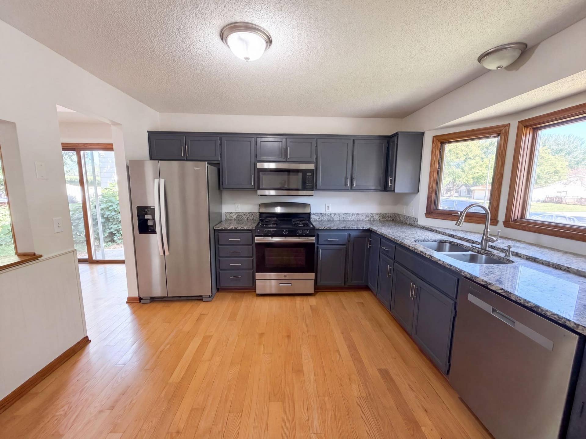7537 Fairfield Road N, Brooklyn Park, MN 55444 listing_1.jpg