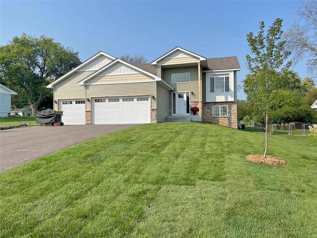 17xx Eugene Street, White Bear Lake, MN 55110 Home is similar to one shown