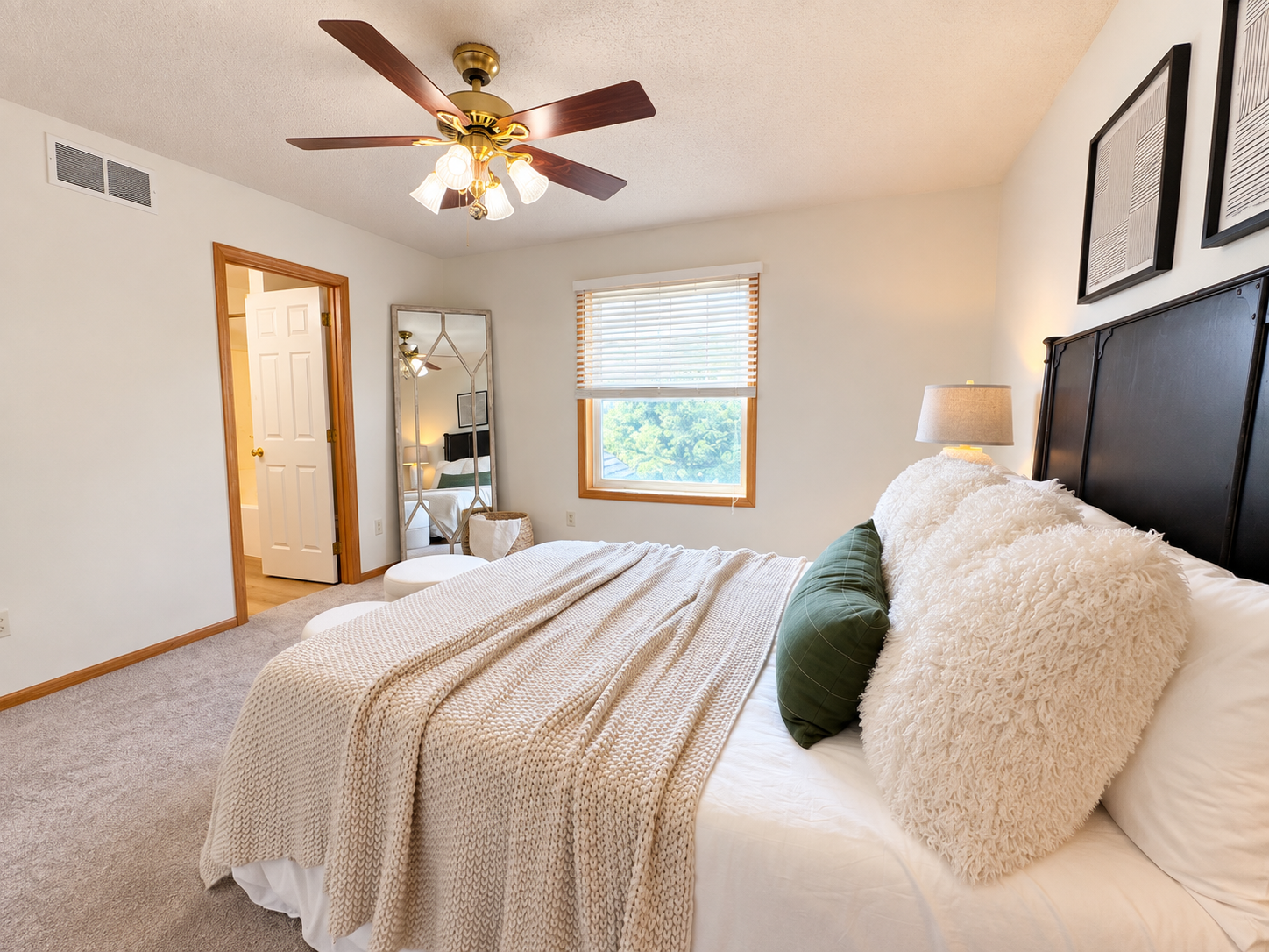 12141 85th Place N, Maple Grove, MN 55369 Primary Bedroom
