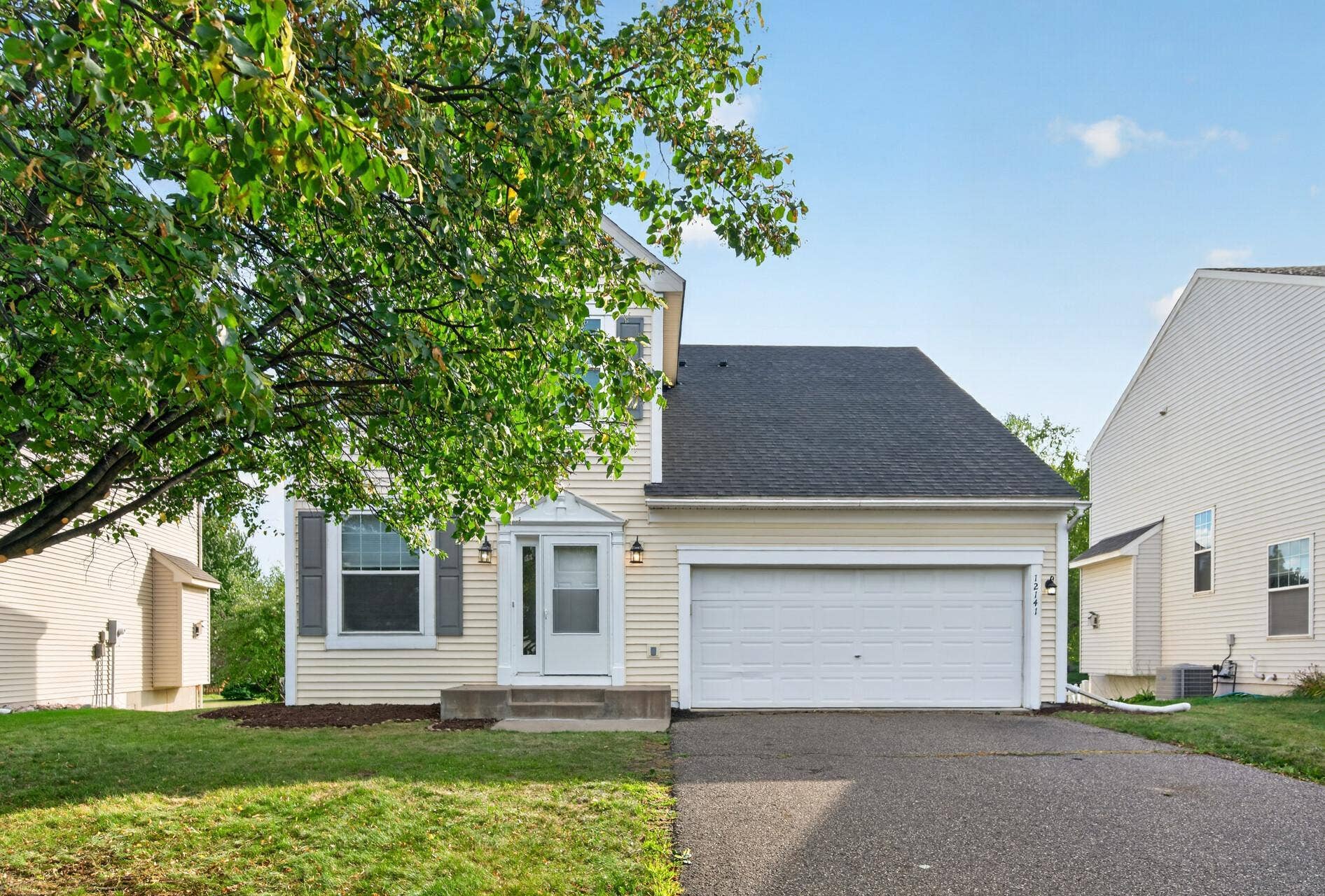 12141 85th Place N, Maple Grove, MN 55369 Front of House