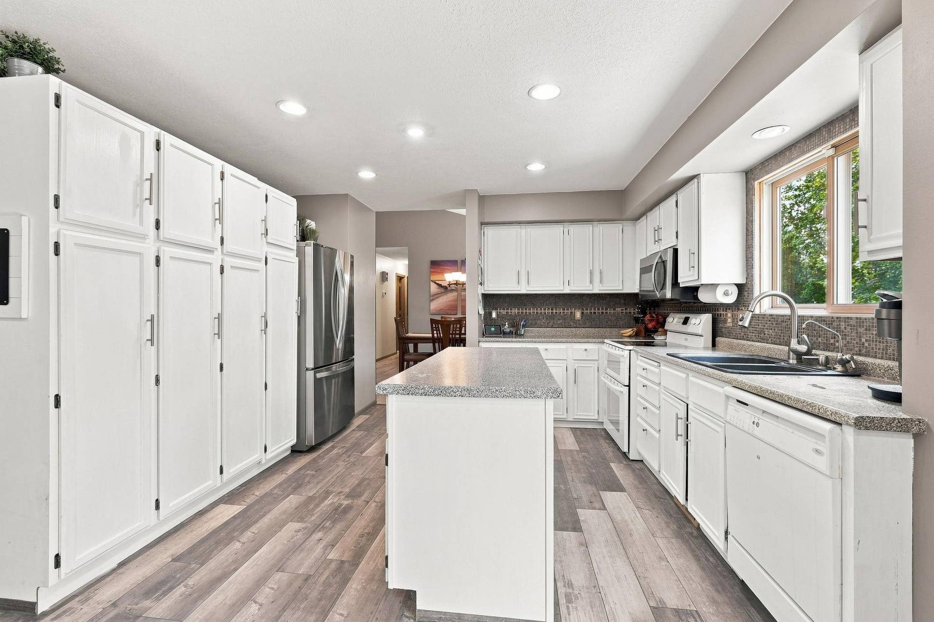 6649 Buckingham Road, Woodbury, MN 55125 Kitchen View 6649 Buckingham Rd Woodbury MN 55125 2.jpg