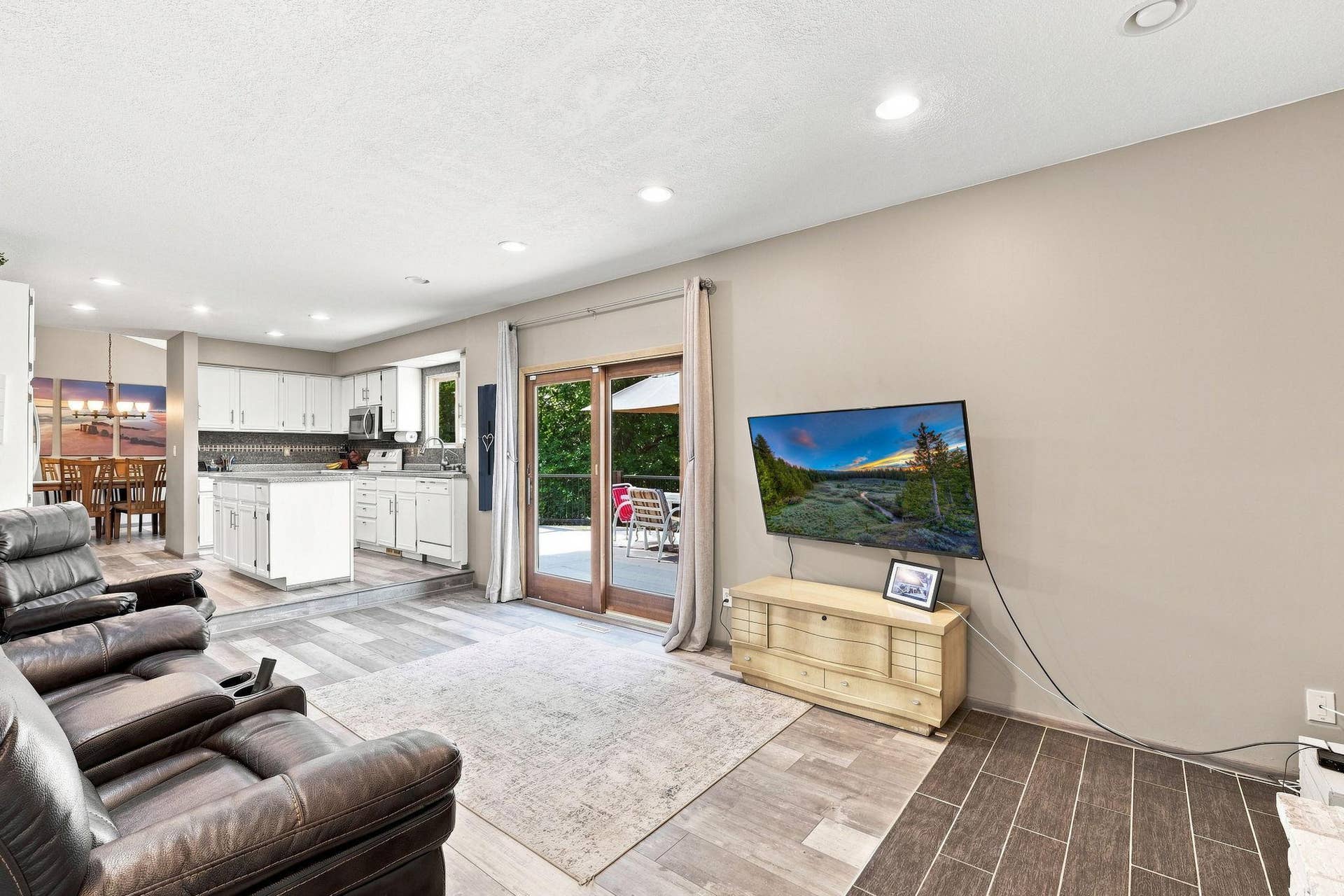 6649 Buckingham Road, Woodbury, MN 55125 Family Room to Deck Main Level 6649 Buckingham Rd Woodbury MN 55125 2.jpg