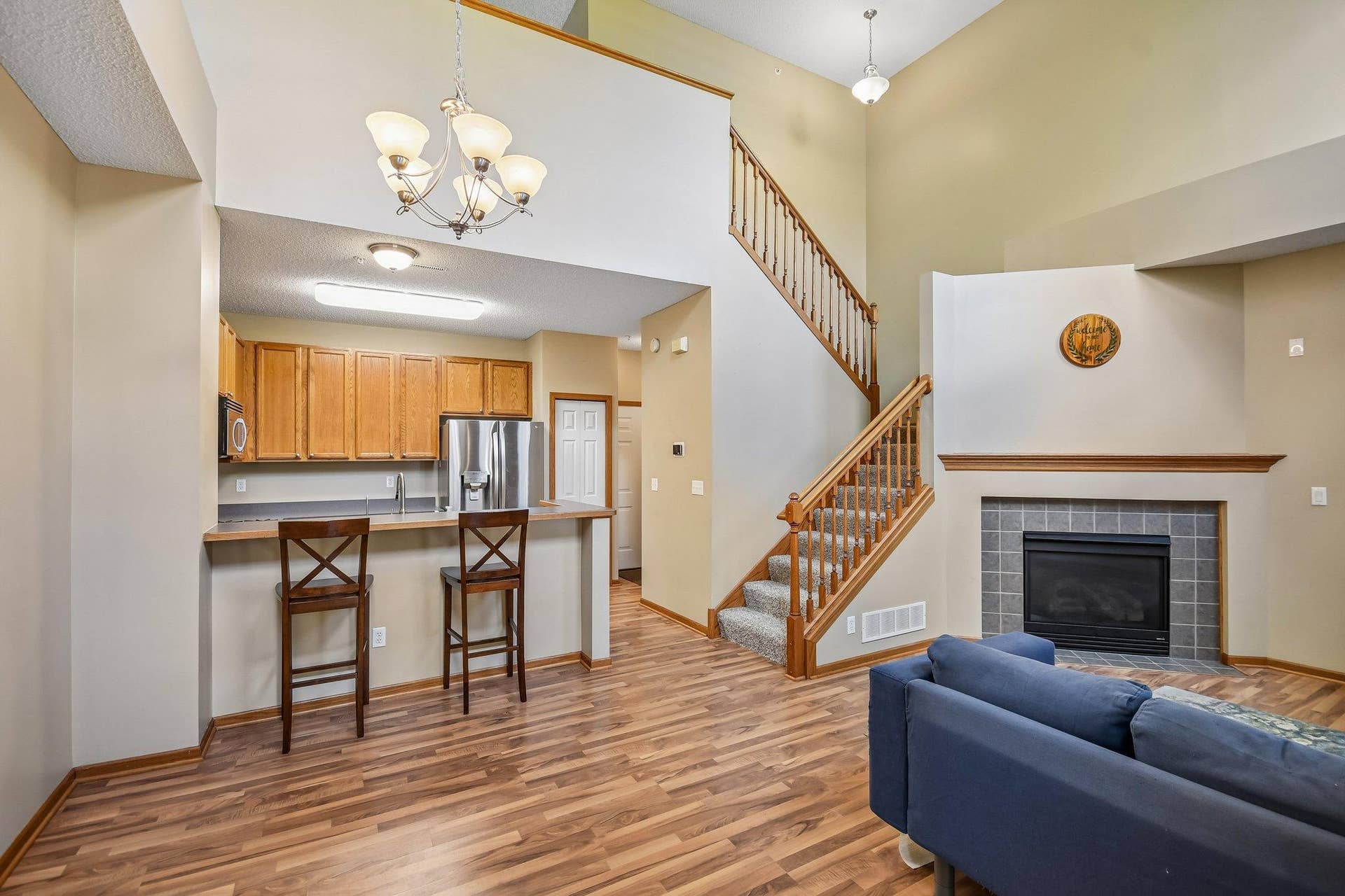 1602 Woodlynn Avenue, #2, Maplewood, MN 55109 2-web-or-mls-Woodlynn Ave 2-S1009-004.jpg