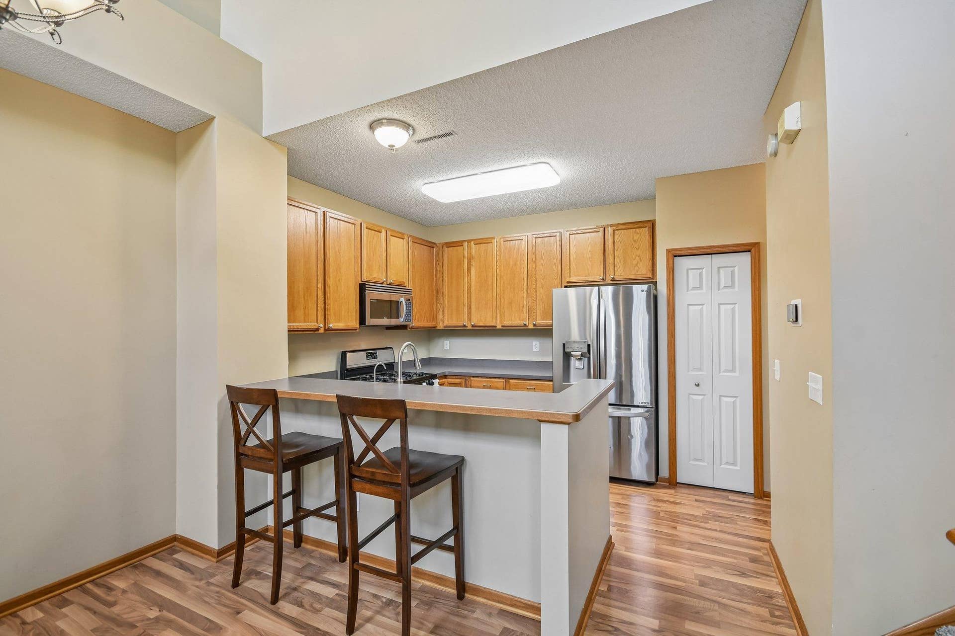 1602 Woodlynn Avenue, #2, Maplewood, MN 55109 8-web-or-mls-Woodlynn Ave 2-S1009-010.jpg
