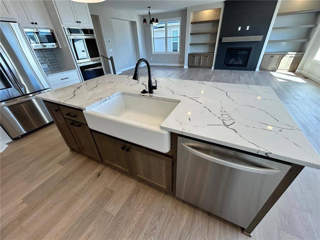 4097 Arbor Drive, Woodbury, MN 55129 4097 Arbor Drive, Woodbury, MN 55129