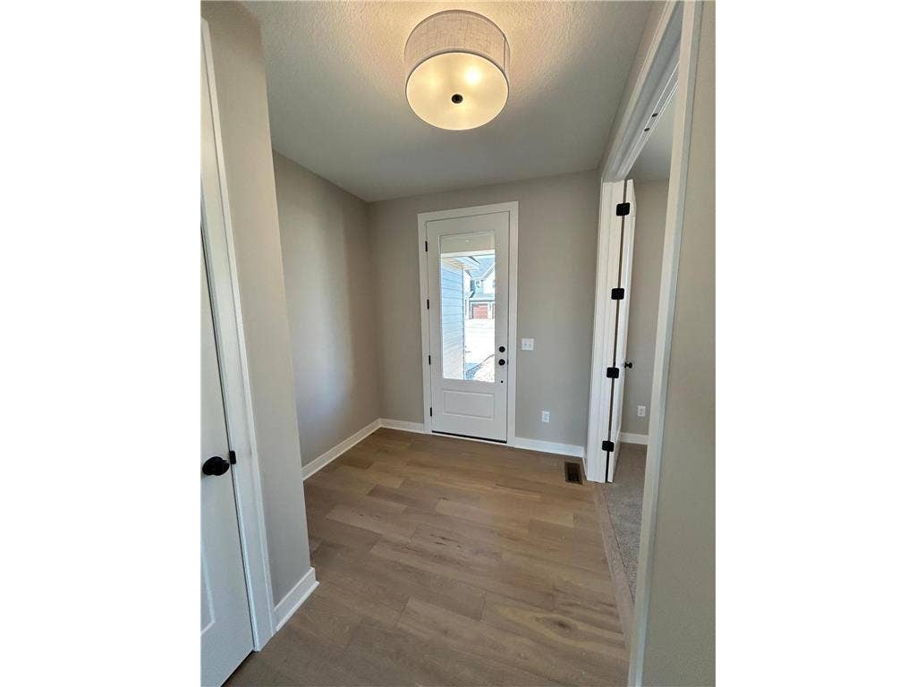 4097 Arbor Drive, Woodbury, MN 55129 4097 Arbor Drive, Woodbury, MN 55129