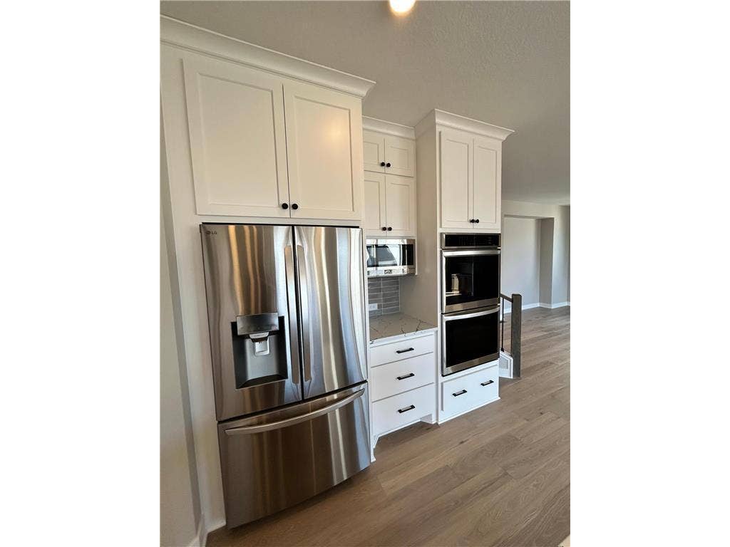 4097 Arbor Drive, Woodbury, MN 55129 4097 Arbor Drive, Woodbury, MN 55129