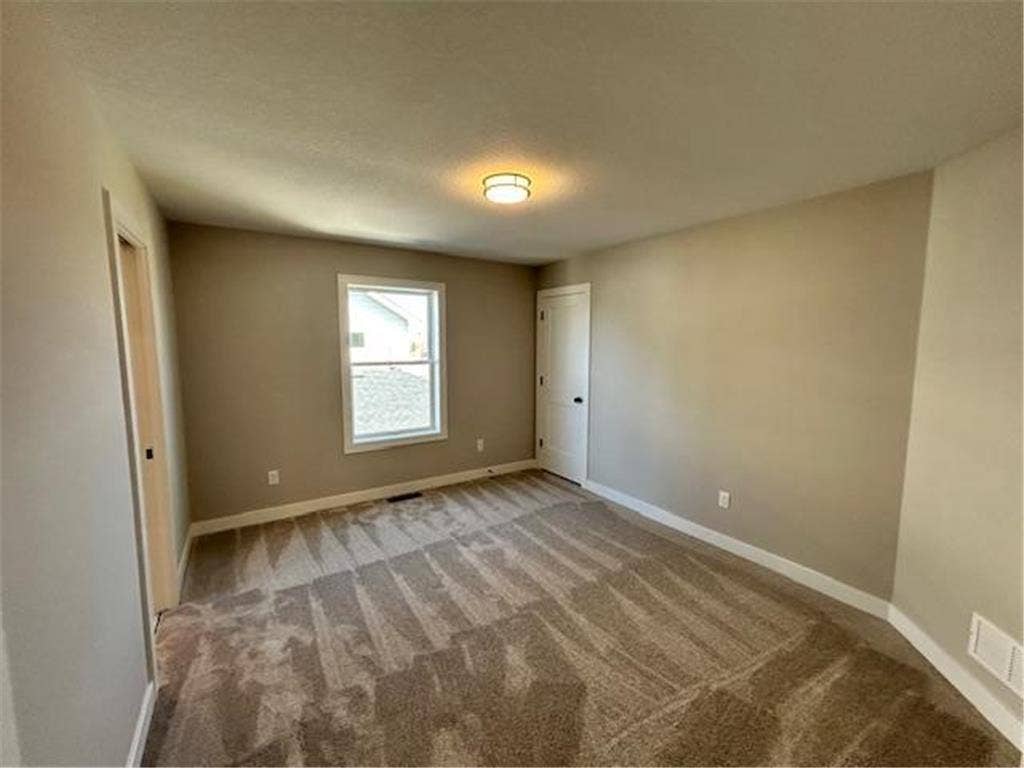 4097 Arbor Drive, Woodbury, MN 55129 4097 Arbor Drive, Woodbury, MN 55129