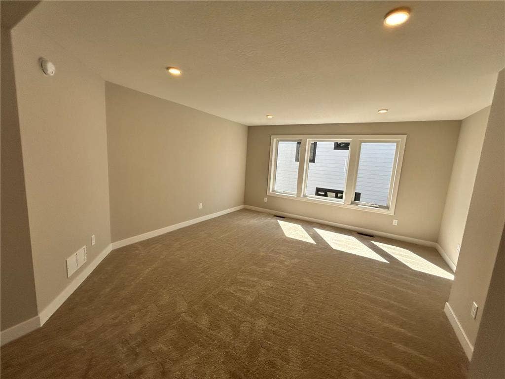 4097 Arbor Drive, Woodbury, MN 55129 4097 Arbor Drive, Woodbury, MN 55129